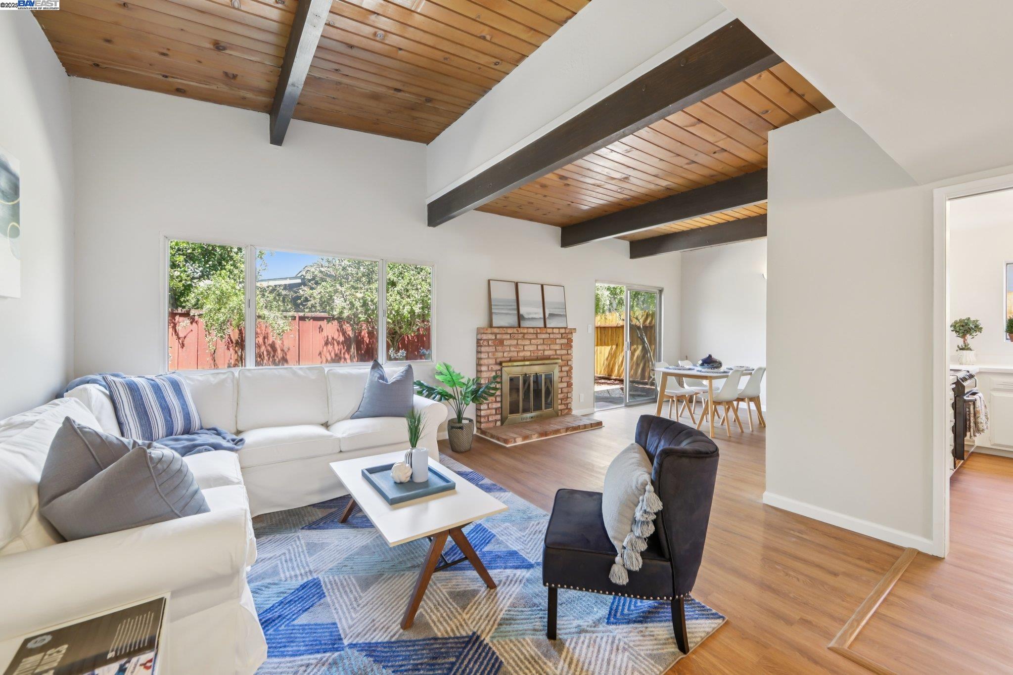 1213 Rosewood Way, Alameda, California 94501, 3 Bedrooms Bedrooms, 6 Rooms Rooms,2 BathroomsBathrooms,Residential,For Sale,1213 Rosewood Way,41106341