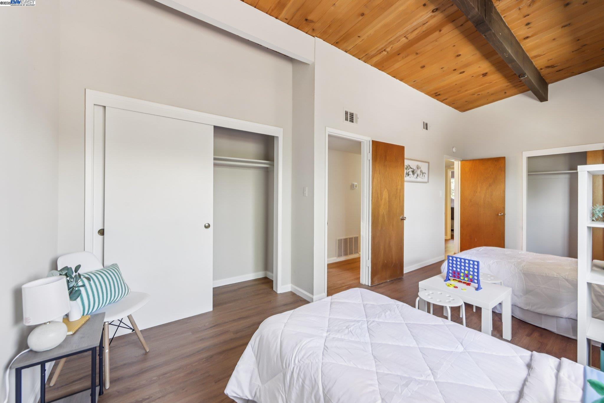1213 Rosewood Way, Alameda, California 94501, 3 Bedrooms Bedrooms, 6 Rooms Rooms,2 BathroomsBathrooms,Residential,For Sale,1213 Rosewood Way,41106341