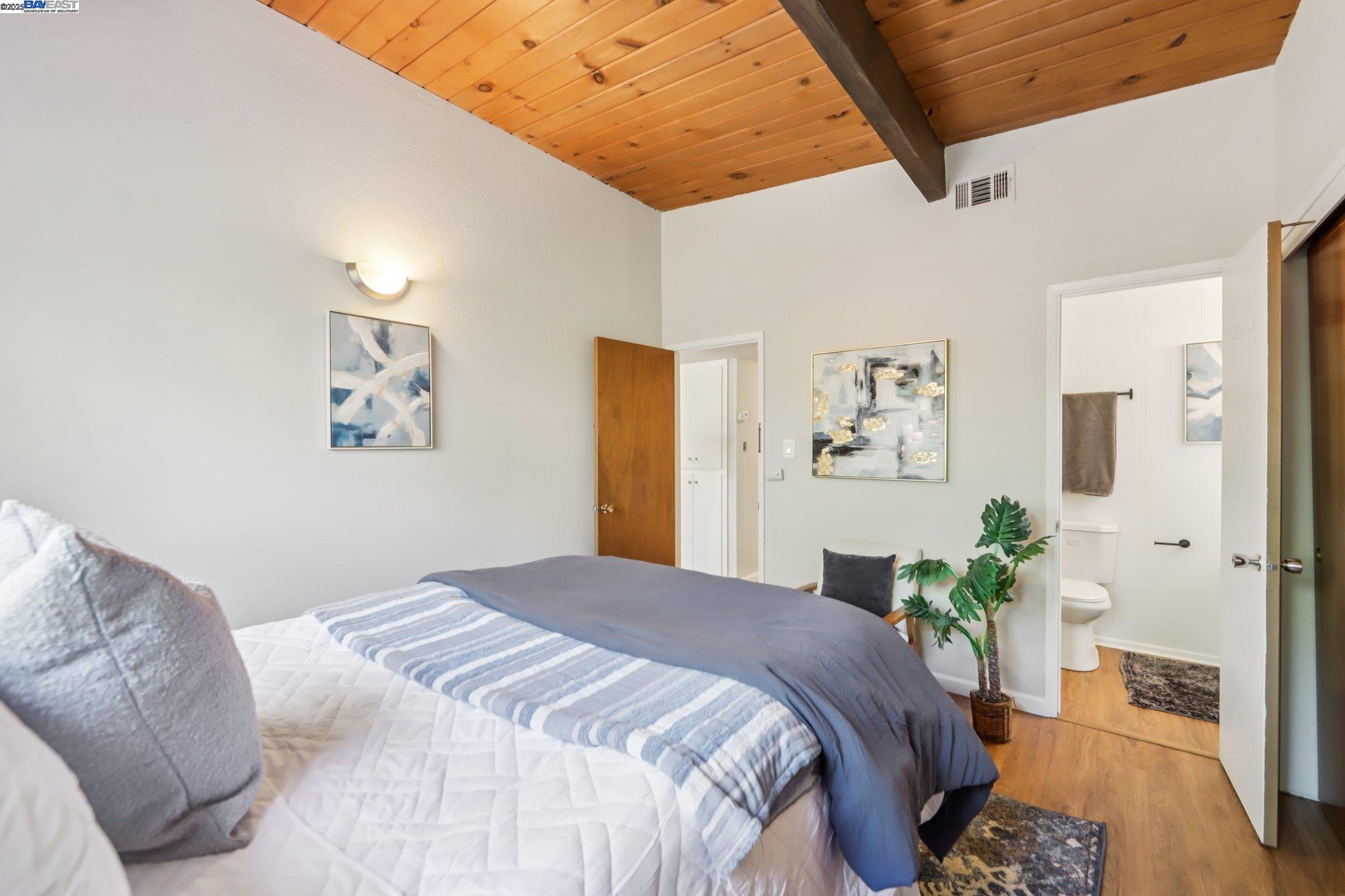 1213 Rosewood Way, Alameda, California 94501, 3 Bedrooms Bedrooms, 6 Rooms Rooms,2 BathroomsBathrooms,Residential,For Sale,1213 Rosewood Way,41106341