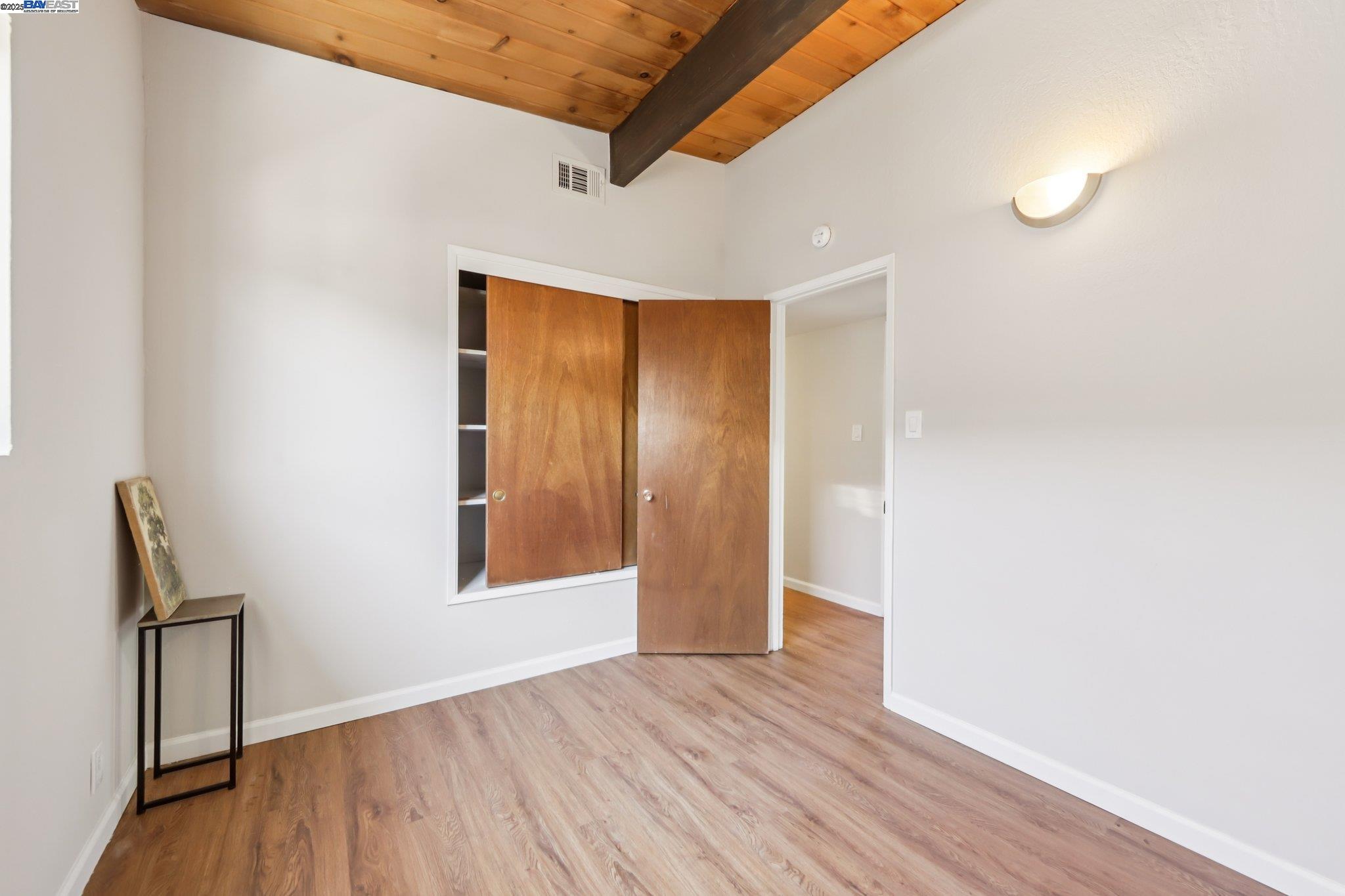 1213 Rosewood Way, Alameda, California 94501, 3 Bedrooms Bedrooms, 6 Rooms Rooms,2 BathroomsBathrooms,Residential,For Sale,1213 Rosewood Way,41106341