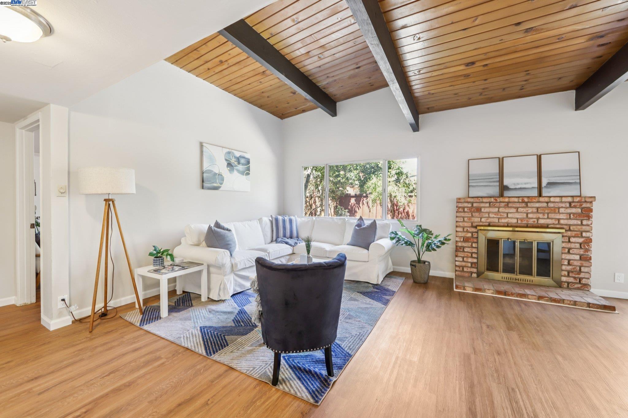 1213 Rosewood Way, Alameda, California 94501, 3 Bedrooms Bedrooms, 6 Rooms Rooms,2 BathroomsBathrooms,Residential,For Sale,1213 Rosewood Way,41106341