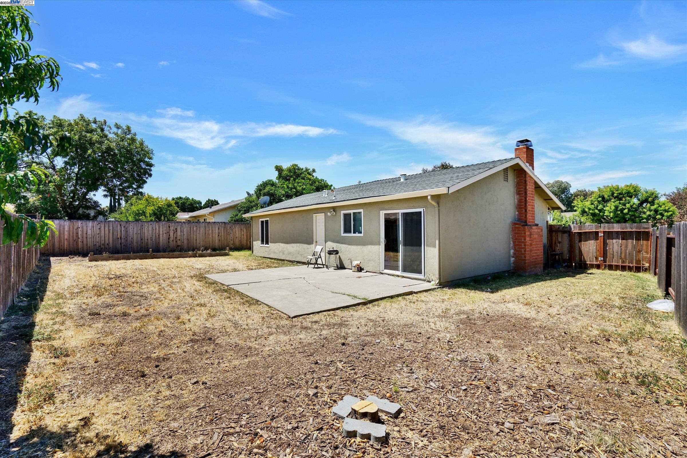 157 Arlington Dr, Pittsburg, California 94565, 3 Bedrooms Bedrooms, 6 Rooms Rooms,2 BathroomsBathrooms,Residential,For Sale,157 Arlington Dr,41106342
