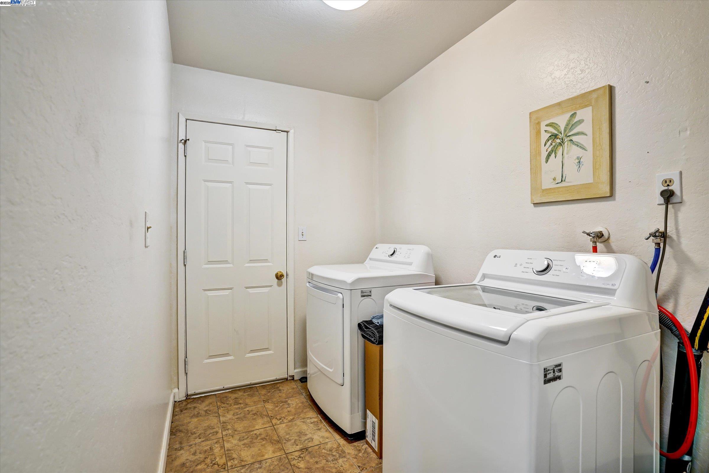 157 Arlington Dr, Pittsburg, California 94565, 3 Bedrooms Bedrooms, 6 Rooms Rooms,2 BathroomsBathrooms,Residential,For Sale,157 Arlington Dr,41106342