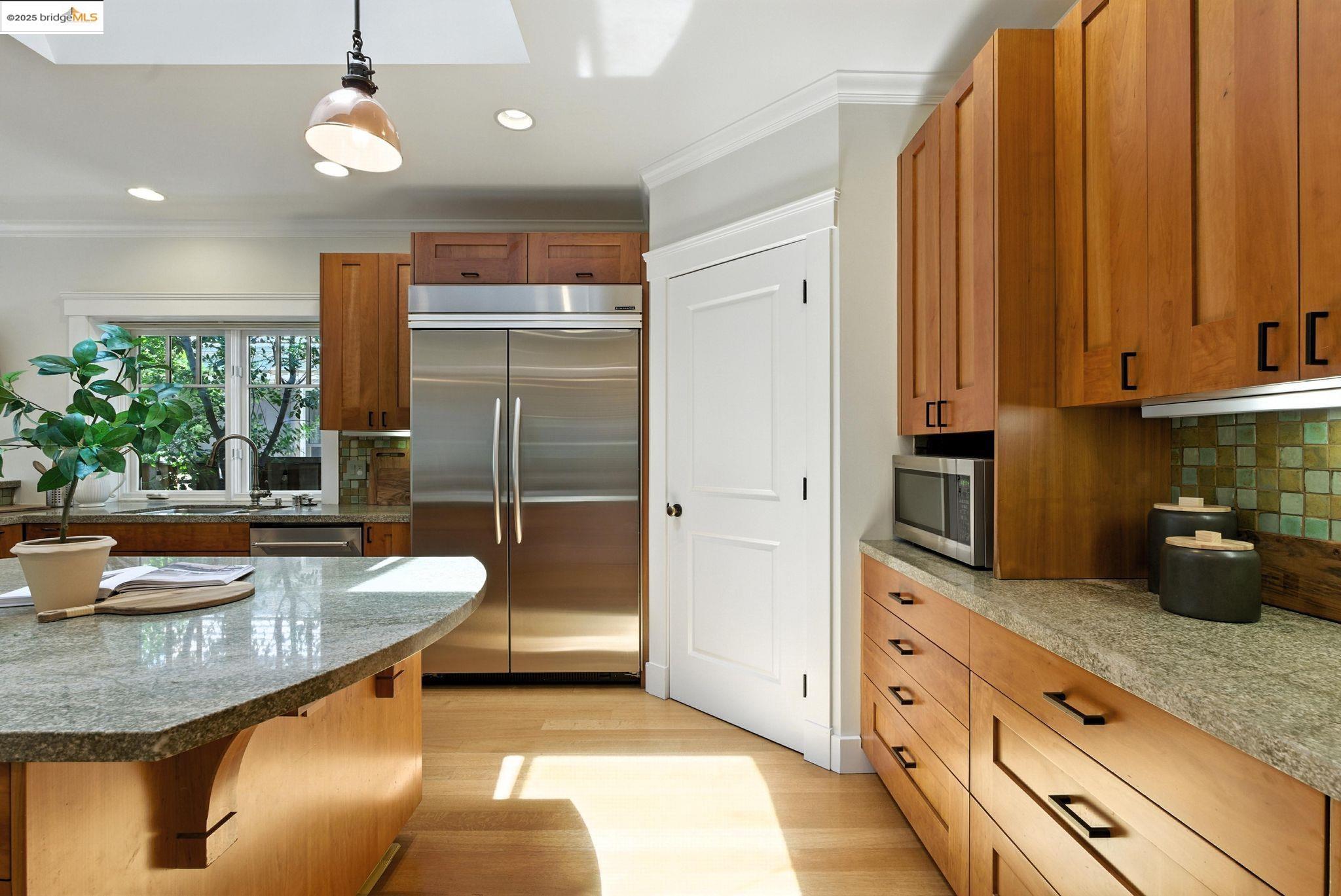 1020 Channing Ave, Palo Alto, California 94301, 5 Bedrooms Bedrooms, 11 Rooms Rooms,3 BathroomsBathrooms,Residential,For Sale,1020 Channing Ave,41106343