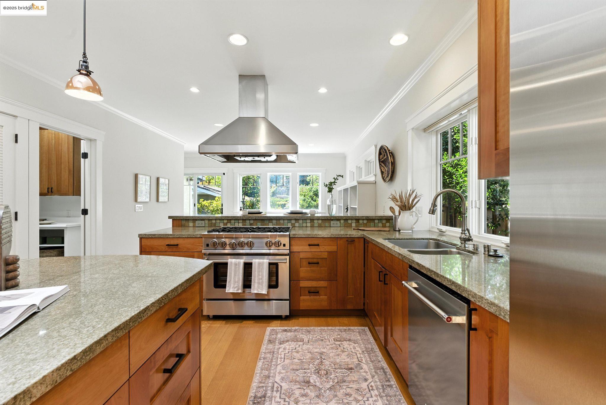 1020 Channing Ave, Palo Alto, California 94301, 5 Bedrooms Bedrooms, 11 Rooms Rooms,3 BathroomsBathrooms,Residential,For Sale,1020 Channing Ave,41106343