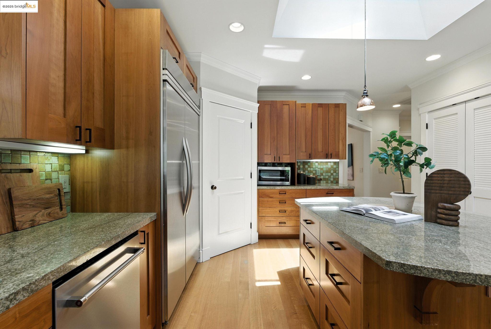 1020 Channing Ave, Palo Alto, California 94301, 5 Bedrooms Bedrooms, 11 Rooms Rooms,3 BathroomsBathrooms,Residential,For Sale,1020 Channing Ave,41106343