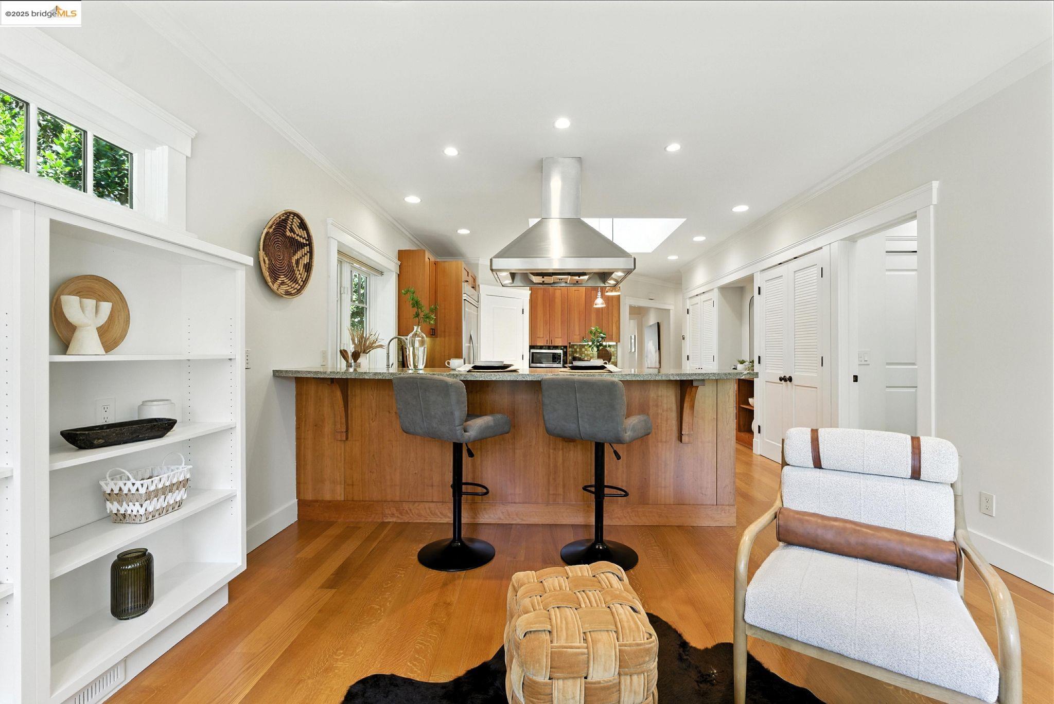 1020 Channing Ave, Palo Alto, California 94301, 5 Bedrooms Bedrooms, 11 Rooms Rooms,3 BathroomsBathrooms,Residential,For Sale,1020 Channing Ave,41106343