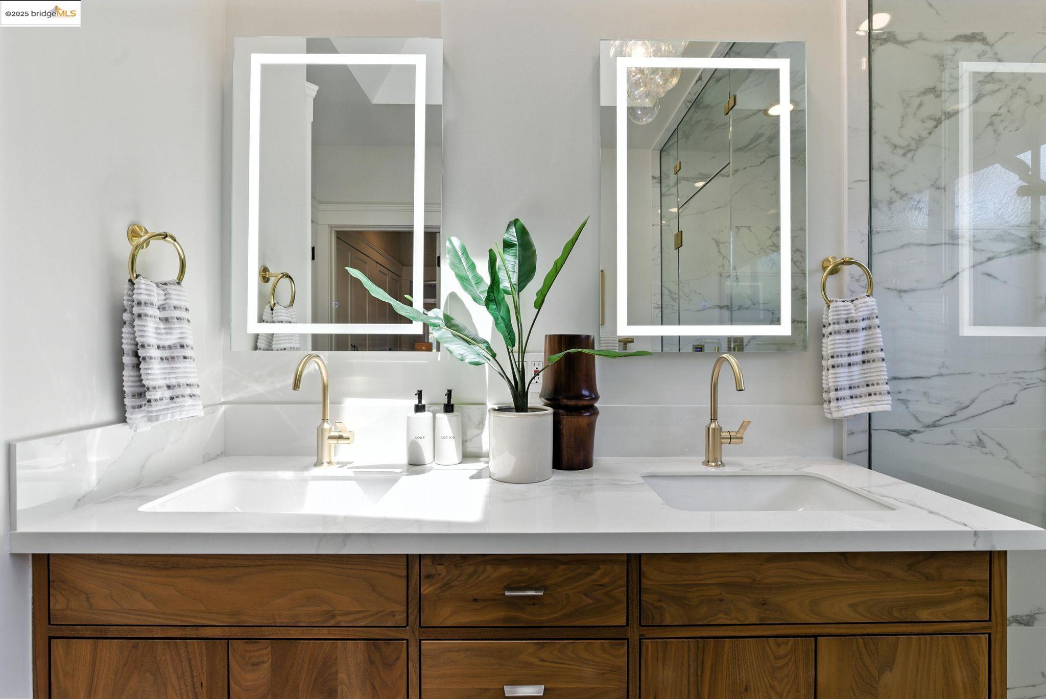 1020 Channing Ave, Palo Alto, California 94301, 5 Bedrooms Bedrooms, 11 Rooms Rooms,3 BathroomsBathrooms,Residential,For Sale,1020 Channing Ave,41106343