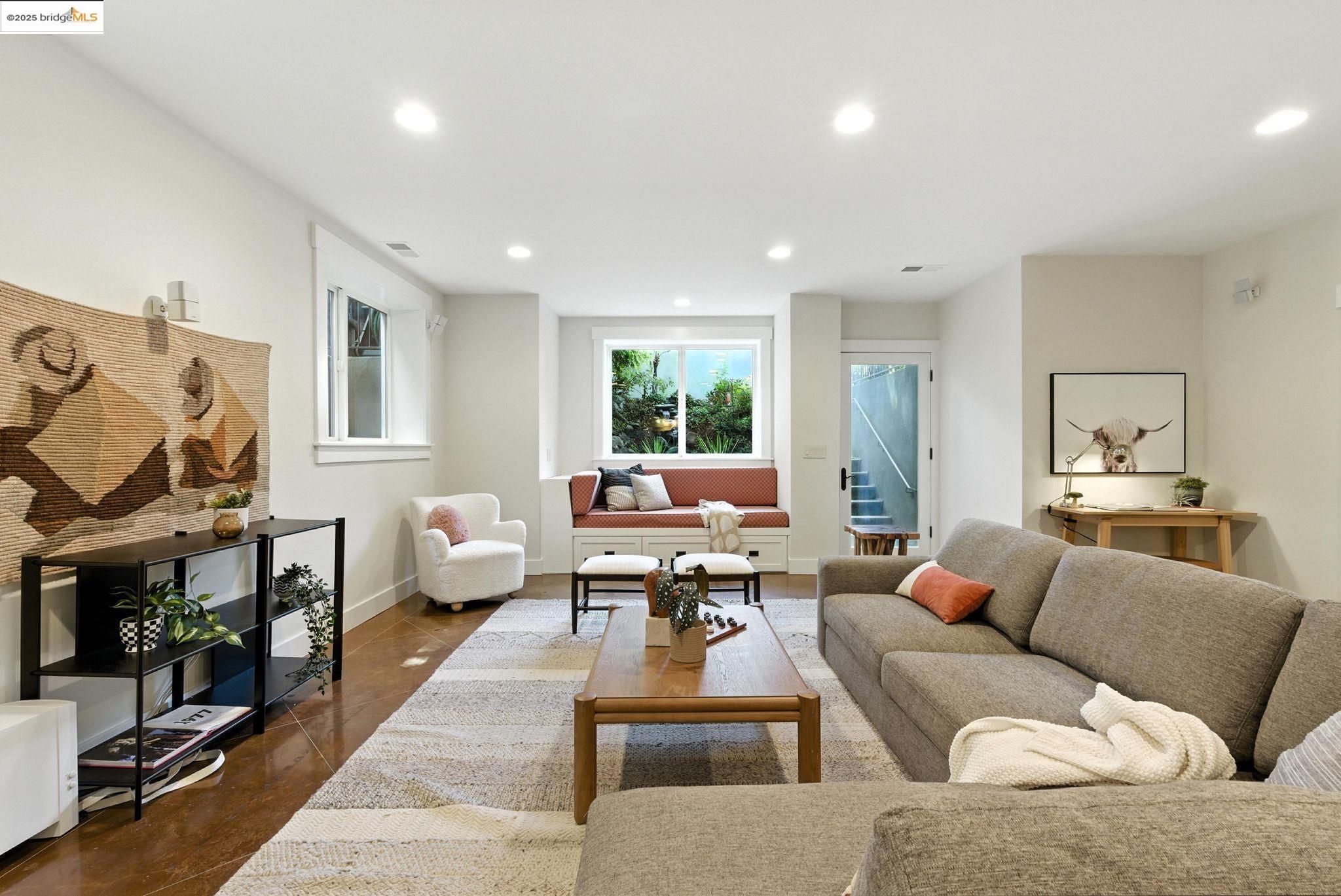 1020 Channing Ave, Palo Alto, California 94301, 5 Bedrooms Bedrooms, 11 Rooms Rooms,3 BathroomsBathrooms,Residential,For Sale,1020 Channing Ave,41106343