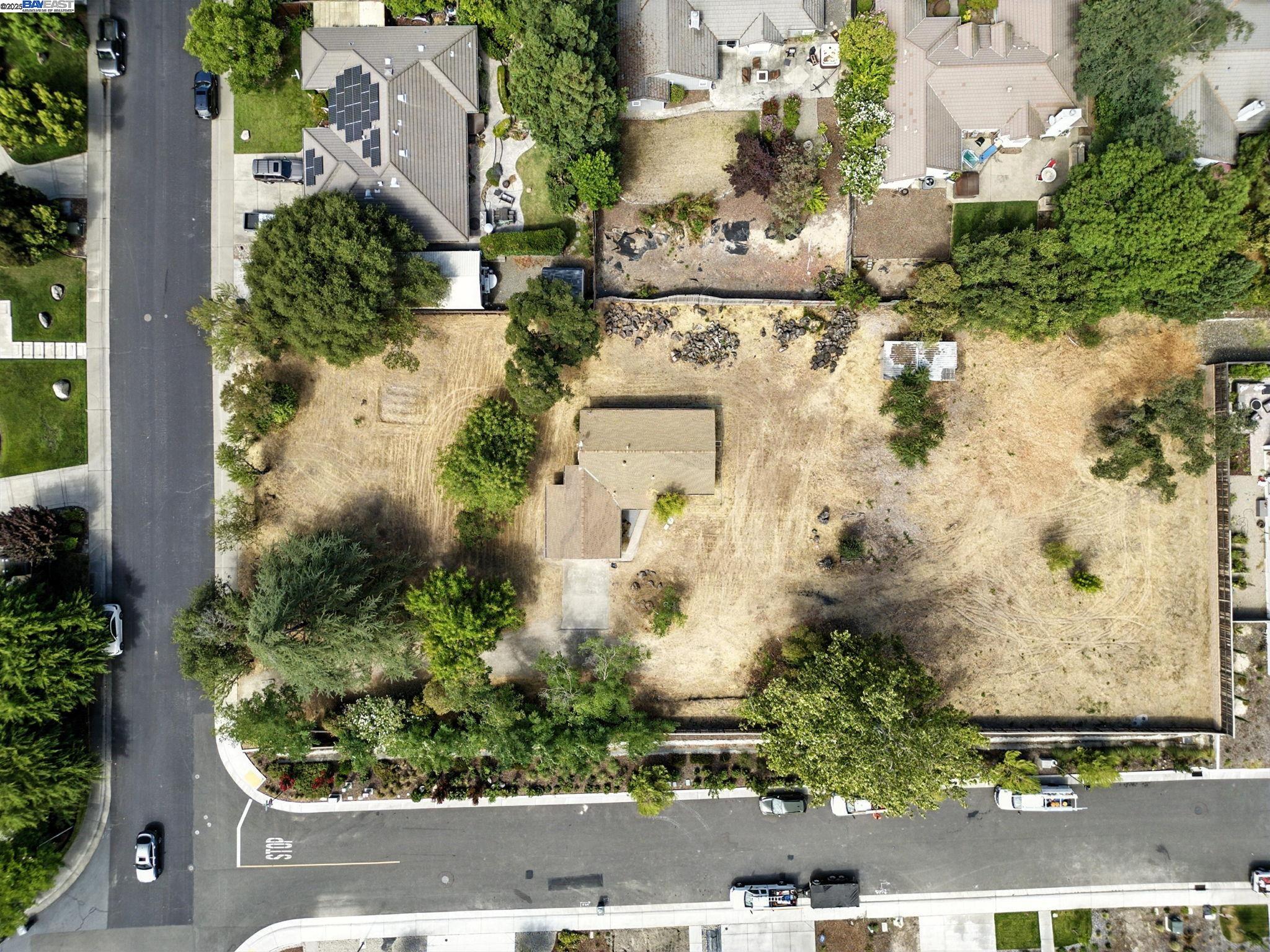 Detail Gallery Image 2 of 31 For 4525 Greenbrae Road, Rocklin,  CA 95677 - 3 Beds | 1 Baths
