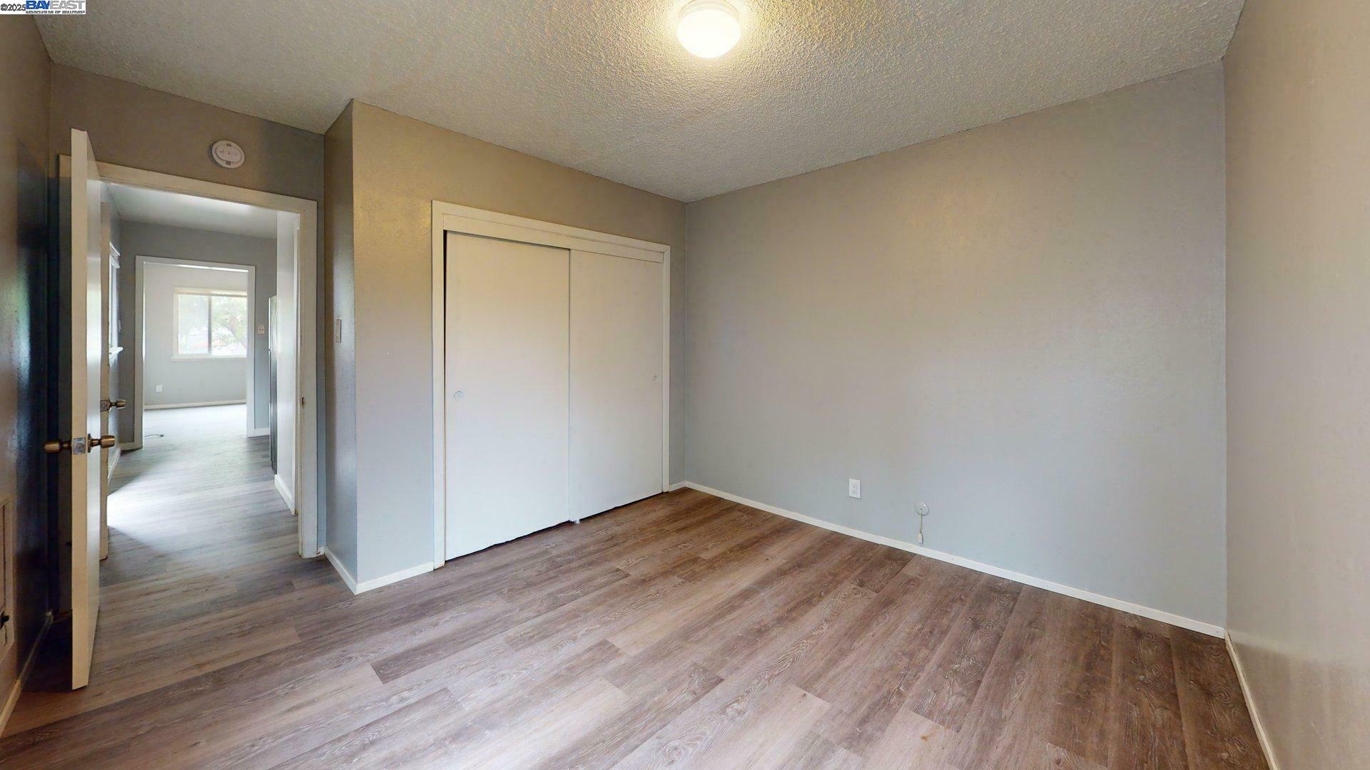 1648 Russell St, Berkeley, California 94703, ,Residential Income,For Sale,1648 Russell St,41106347