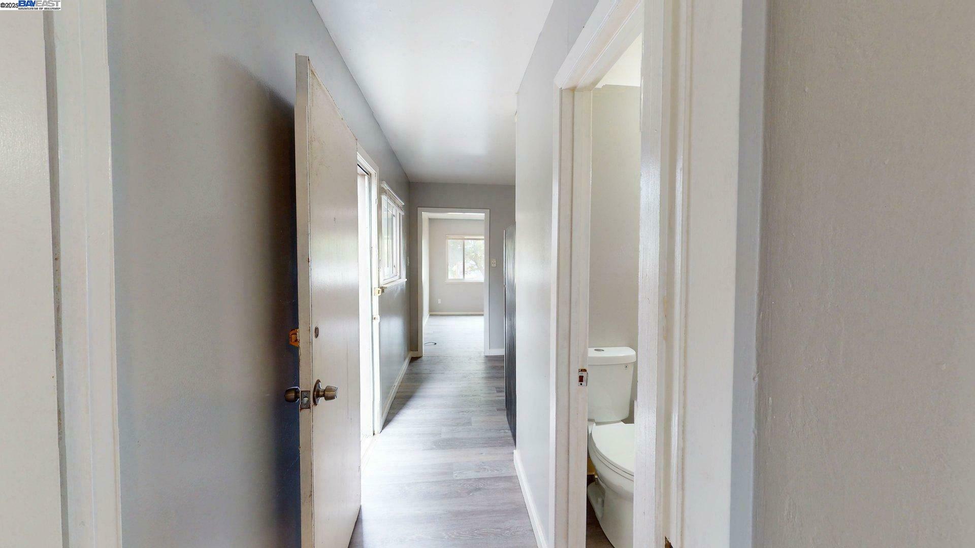 1648 Russell St, Berkeley, California 94703, ,Residential Income,For Sale,1648 Russell St,41106347