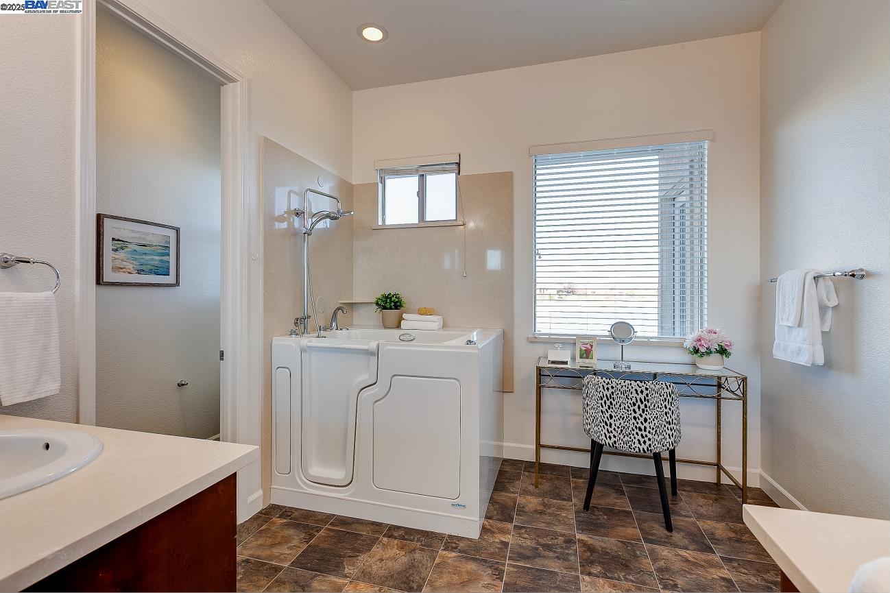 Detail Gallery Image 47 of 59 For 1440 Riva Trigoso Dr, Manteca,  CA 95337 - 4 Beds | 2/1 Baths