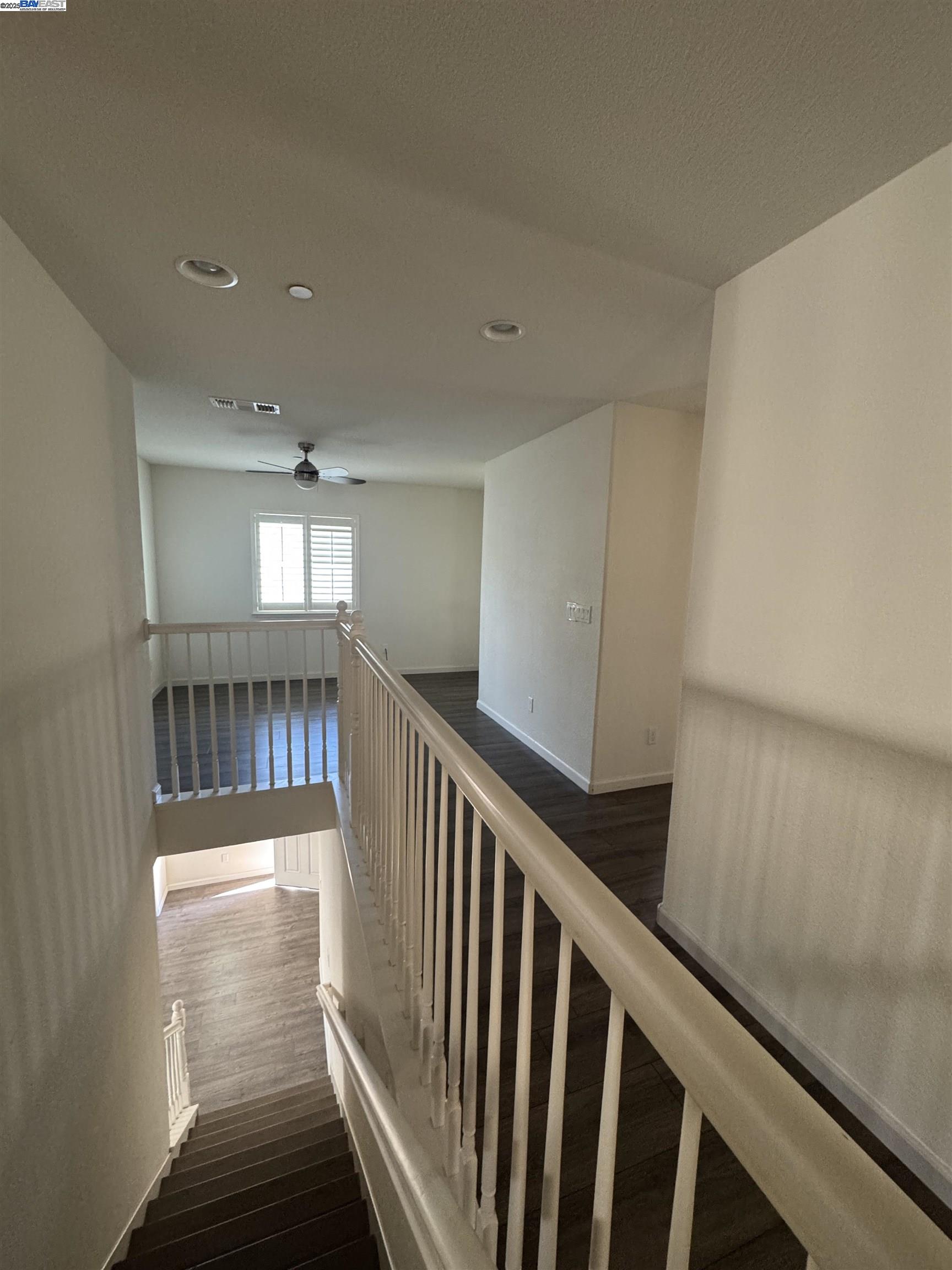 Detail Gallery Image 7 of 12 For 5342 Gramercy Circle, Fairfield,  CA 94533 - 4 Beds | 3/1 Baths