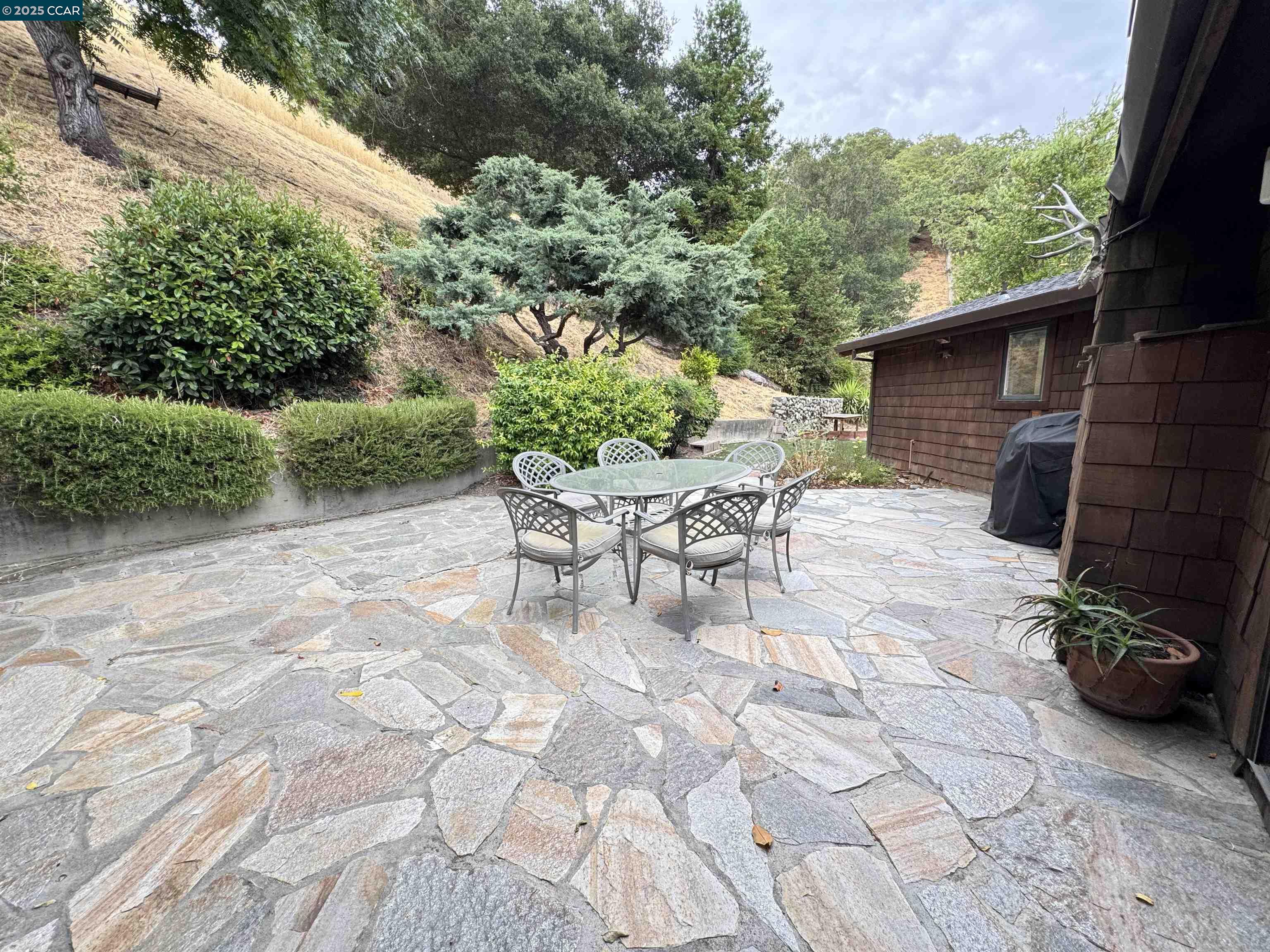 Detail Gallery Image 21 of 23 For 1139 Sierra Vista Way, Lafayette,  CA 94549 - 4 Beds | 3 Baths