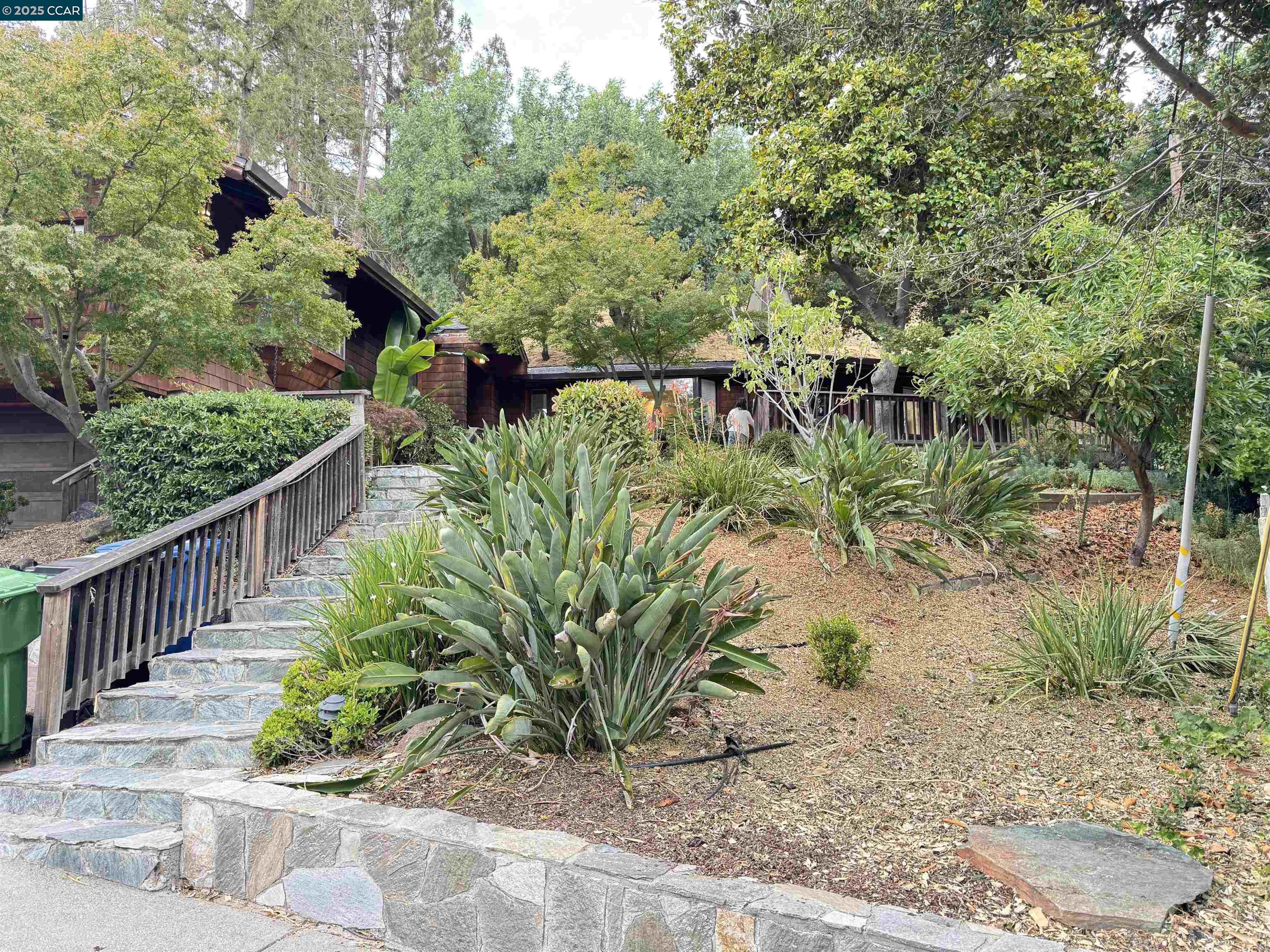 Detail Gallery Image 22 of 23 For 1139 Sierra Vista Way, Lafayette,  CA 94549 - 4 Beds | 3 Baths