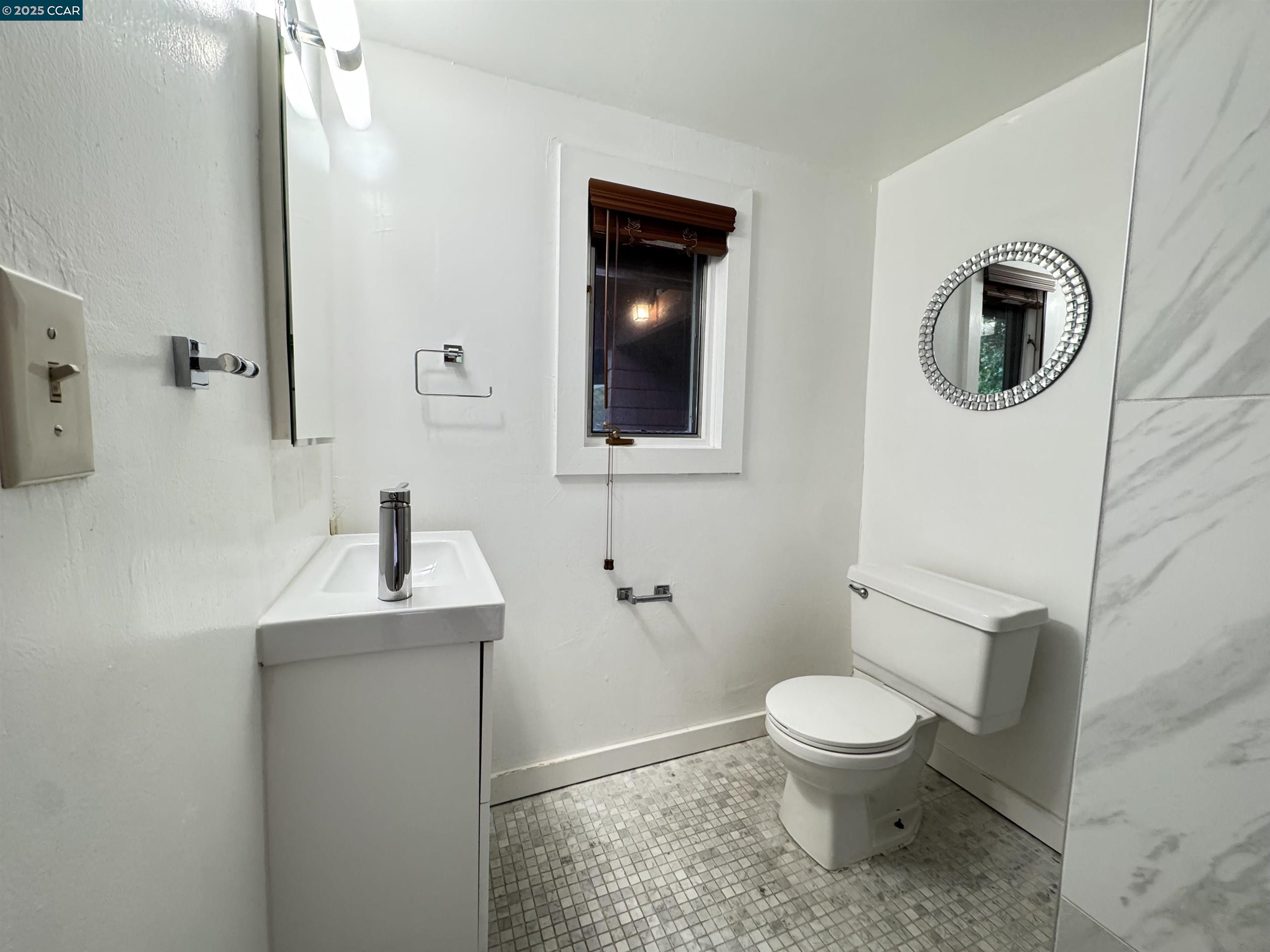 Detail Gallery Image 7 of 23 For 1139 Sierra Vista Way, Lafayette,  CA 94549 - 4 Beds | 3 Baths