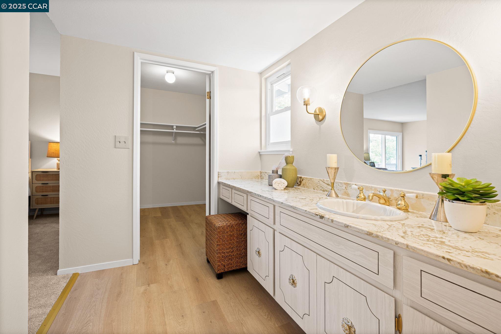 Detail Gallery Image 14 of 29 For 2325 Lariat Ln, Walnut Creek,  CA 94596 - 5 Beds | 3/1 Baths
