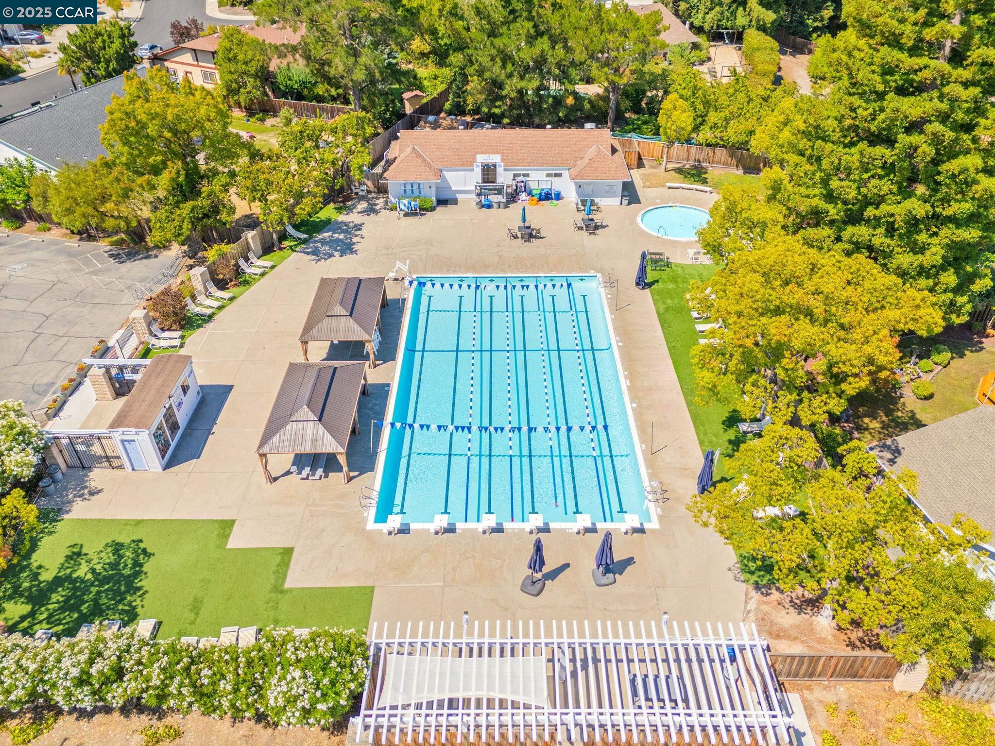 Detail Gallery Image 28 of 29 For 2325 Lariat Ln, Walnut Creek,  CA 94596 - 5 Beds | 3/1 Baths