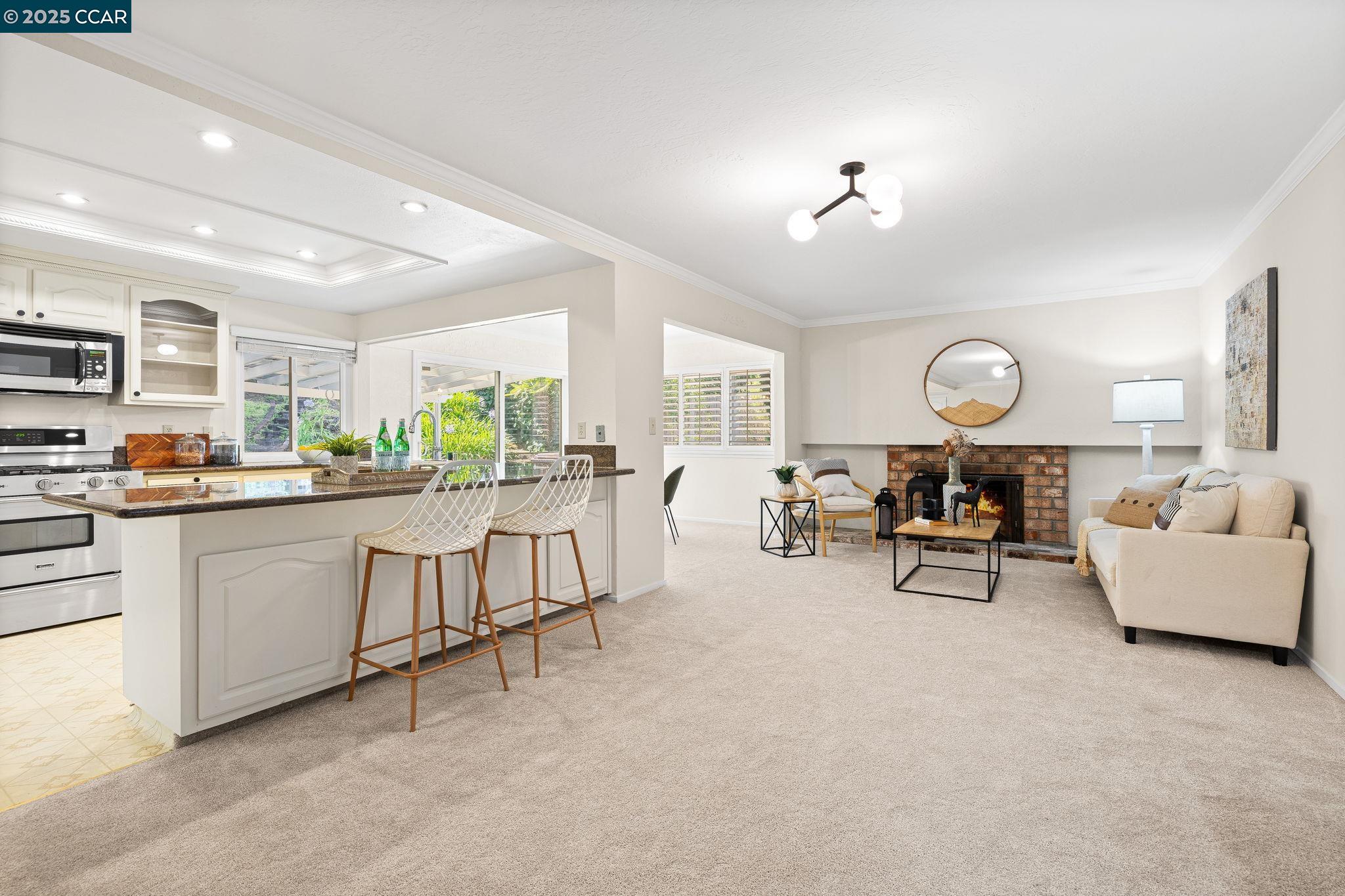 Detail Gallery Image 5 of 29 For 2325 Lariat Ln, Walnut Creek,  CA 94596 - 5 Beds | 3/1 Baths