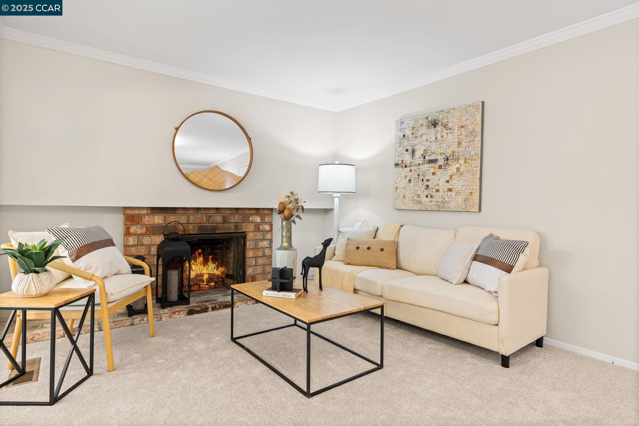 Detail Gallery Image 6 of 29 For 2325 Lariat Ln, Walnut Creek,  CA 94596 - 5 Beds | 3/1 Baths