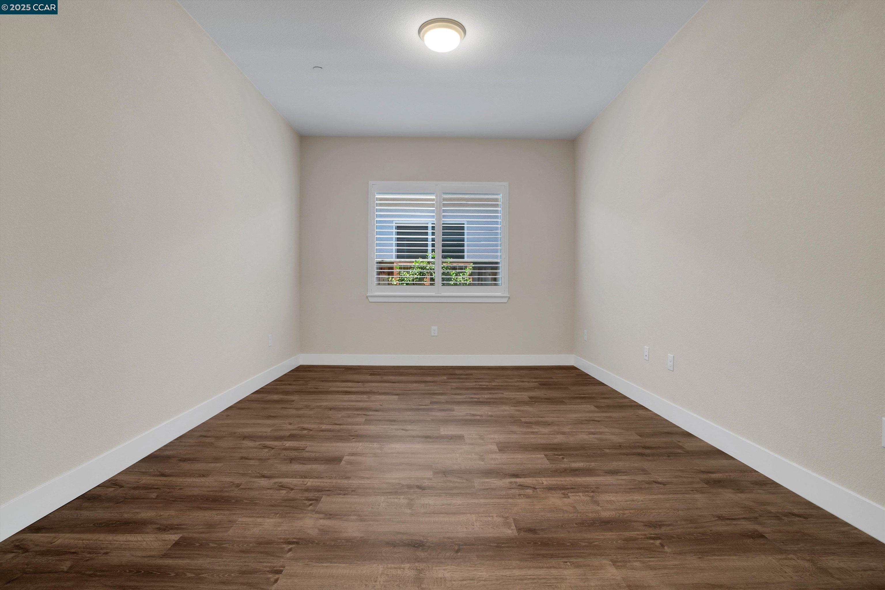 Detail Gallery Image 19 of 29 For 701 Victoria Drive, Manteca,  CA 95336-4419 - 2 Beds | 2/1 Baths