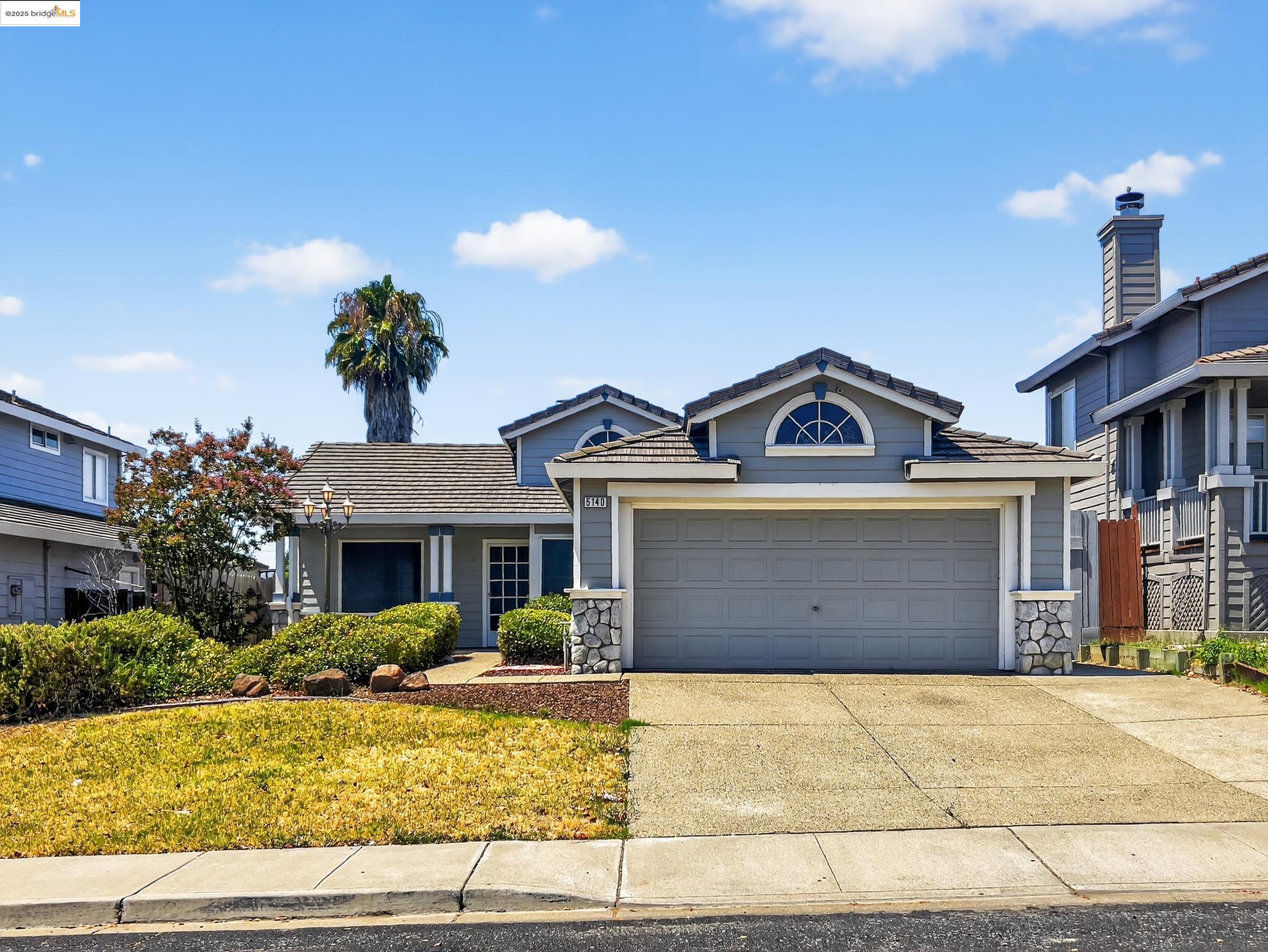 Detail Gallery Image 1 of 30 For 5140 Homestead Way, Antioch,  CA 94531 - 3 Beds | 2 Baths