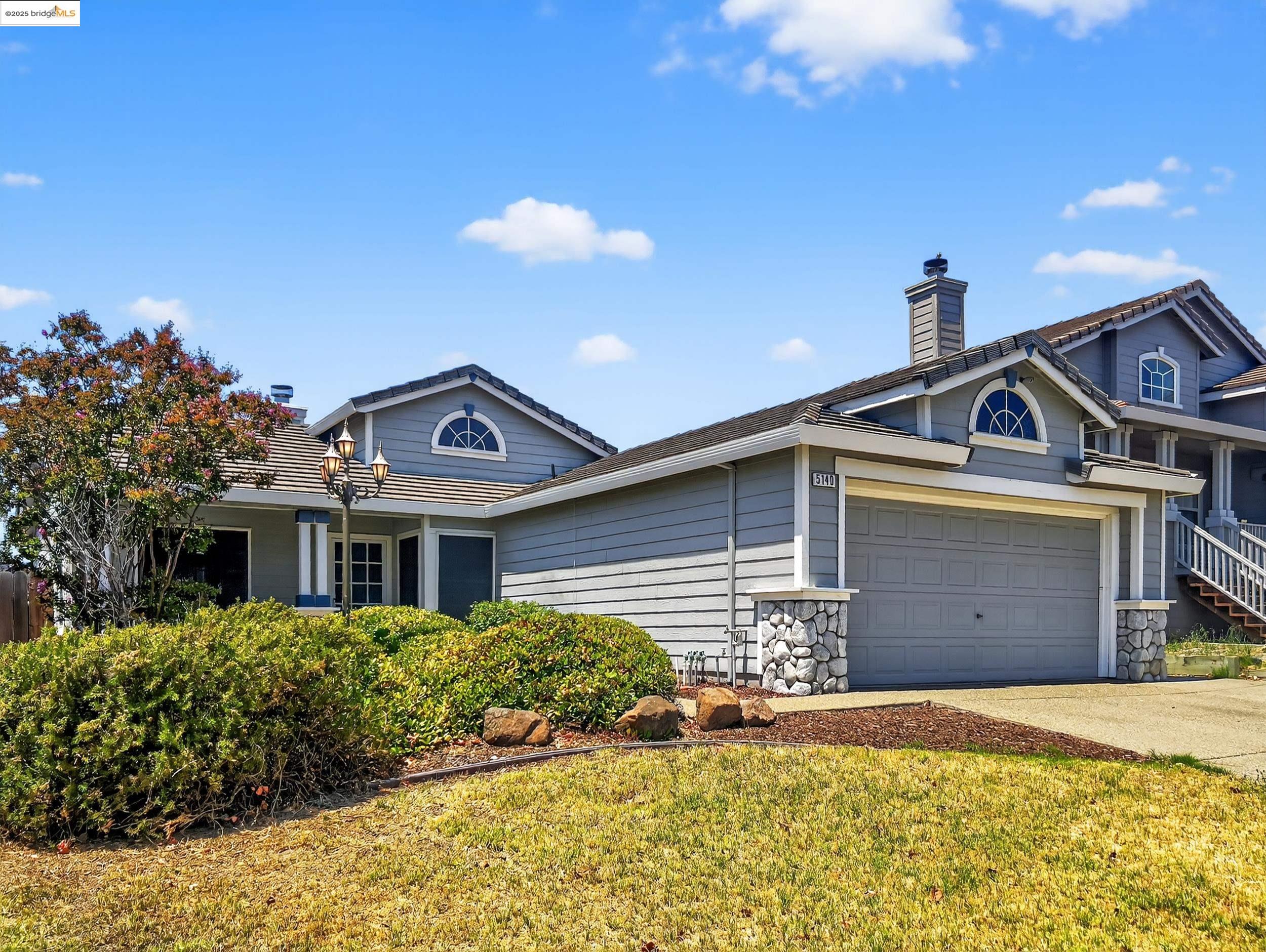 Detail Gallery Image 2 of 30 For 5140 Homestead Way, Antioch,  CA 94531 - 3 Beds | 2 Baths