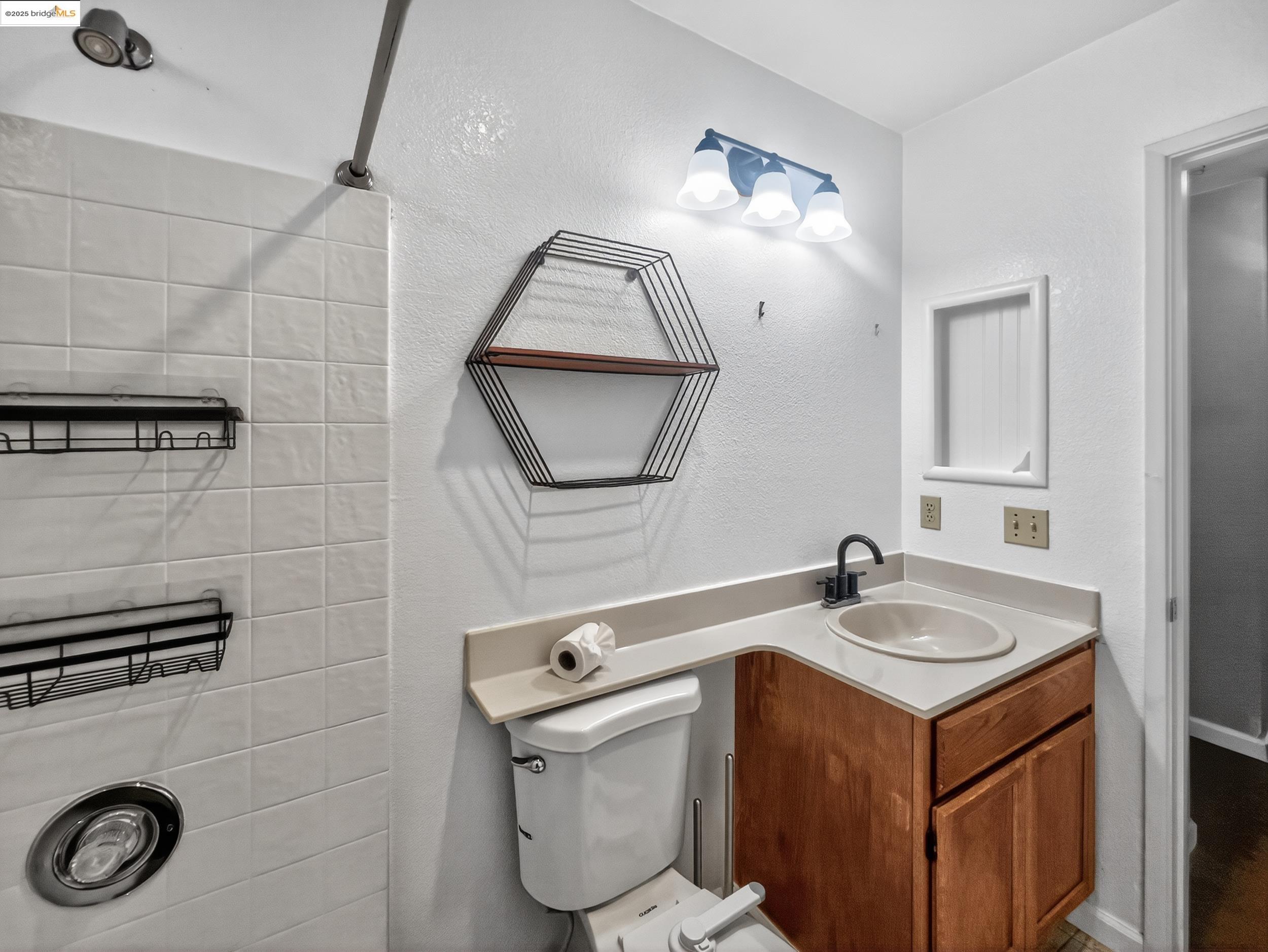 Detail Gallery Image 24 of 30 For 5140 Homestead Way, Antioch,  CA 94531 - 3 Beds | 2 Baths
