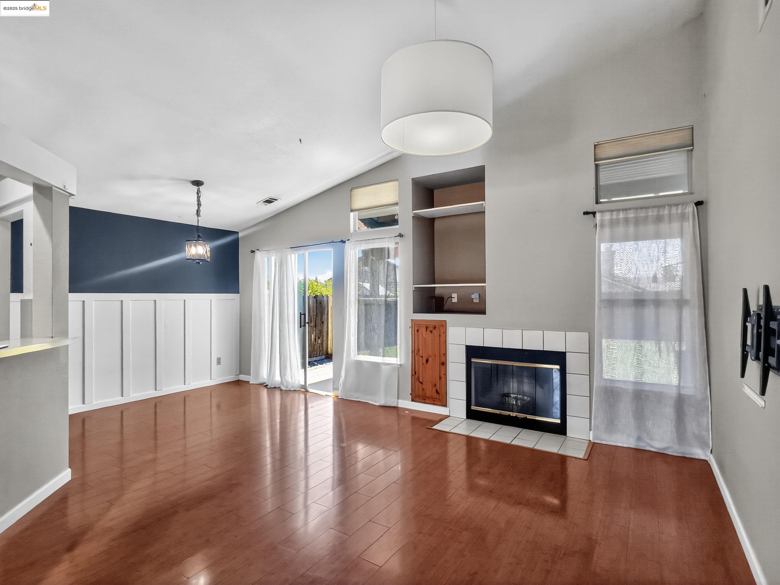 Detail Gallery Image 6 of 30 For 5140 Homestead Way, Antioch,  CA 94531 - 3 Beds | 2 Baths