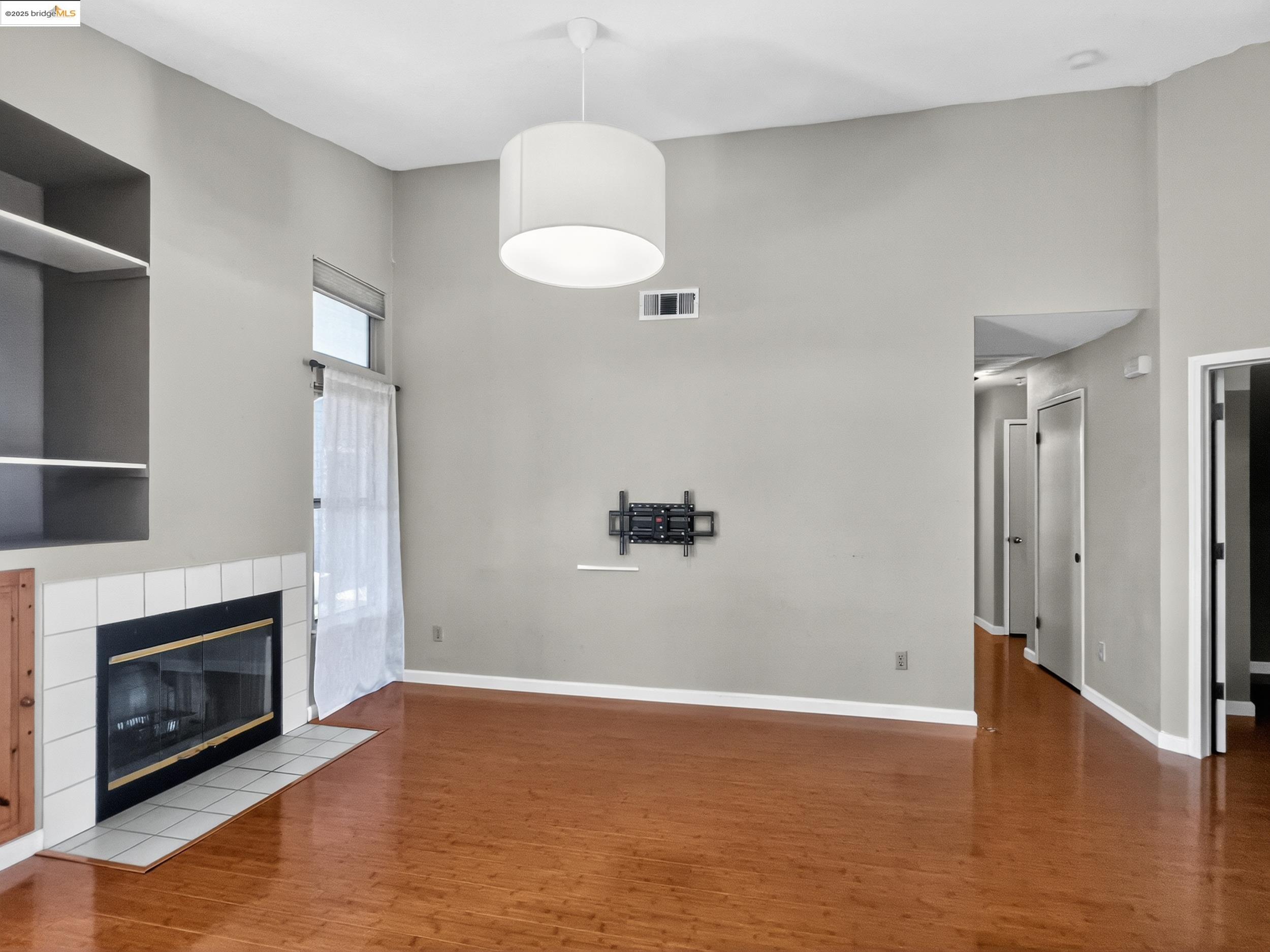 Detail Gallery Image 7 of 30 For 5140 Homestead Way, Antioch,  CA 94531 - 3 Beds | 2 Baths