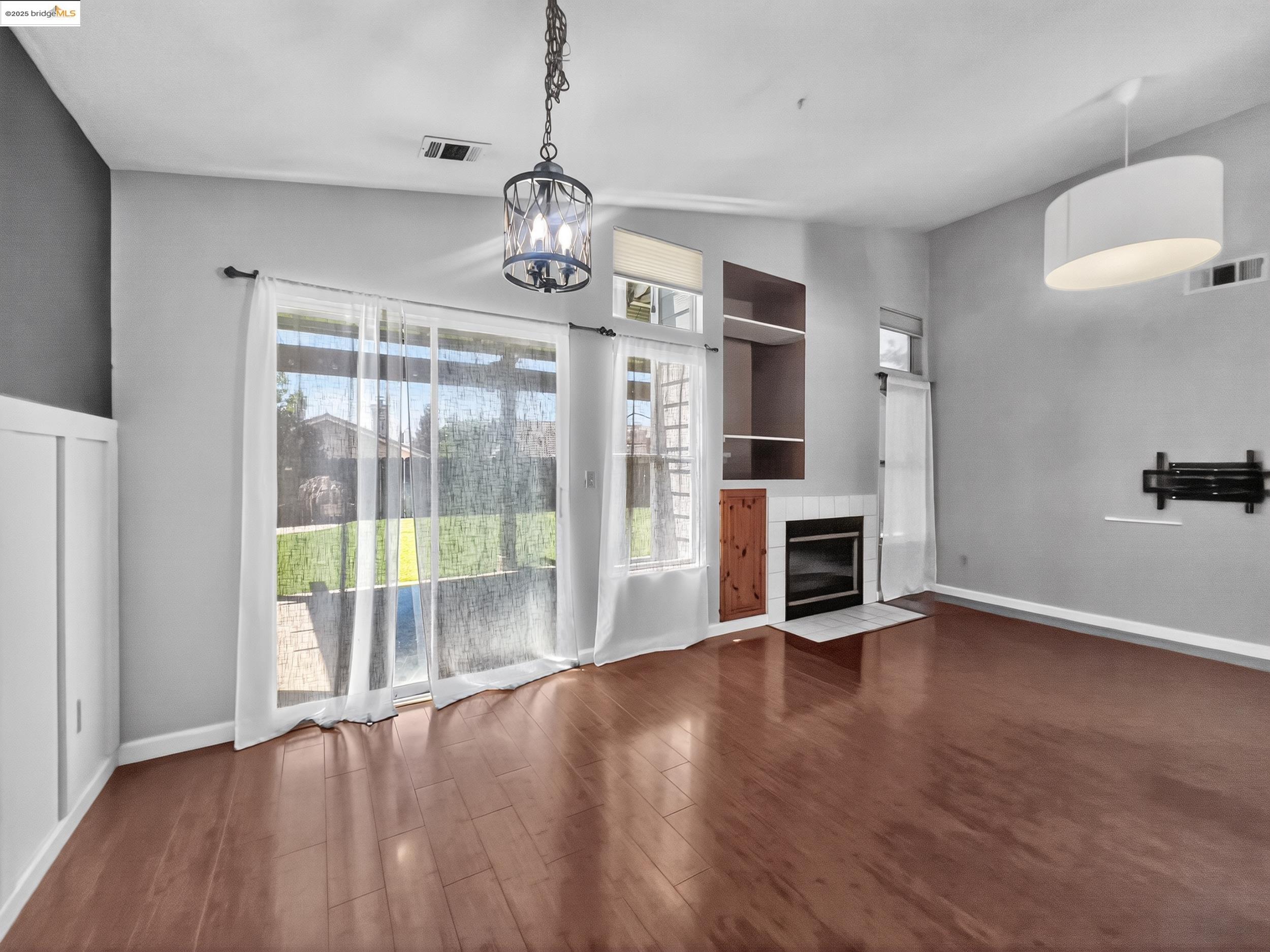 Detail Gallery Image 9 of 30 For 5140 Homestead Way, Antioch,  CA 94531 - 3 Beds | 2 Baths