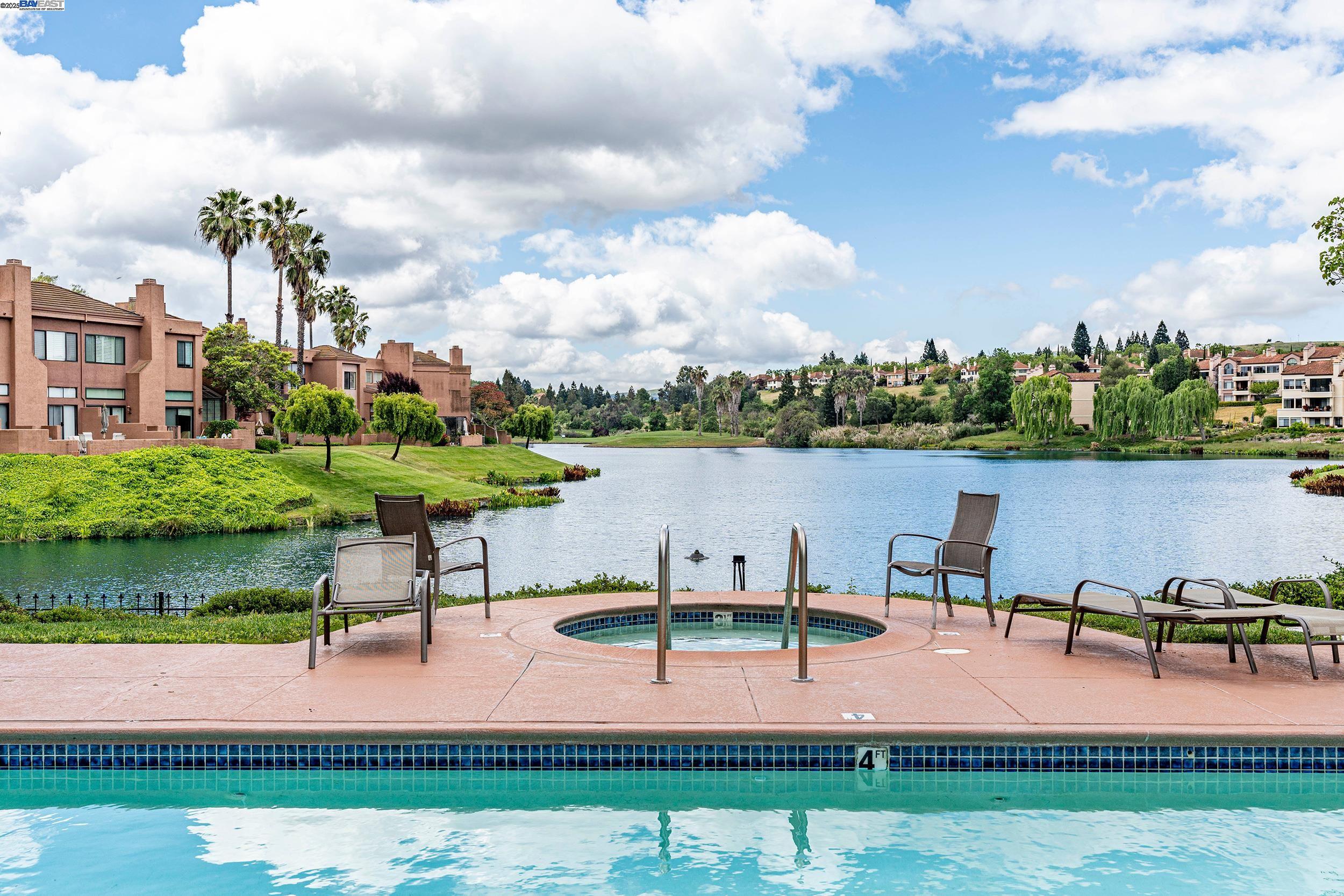 Detail Gallery Image 20 of 36 For 4009 W Lakeshore, San Ramon,  CA 94582 - 3 Beds | 2/1 Baths