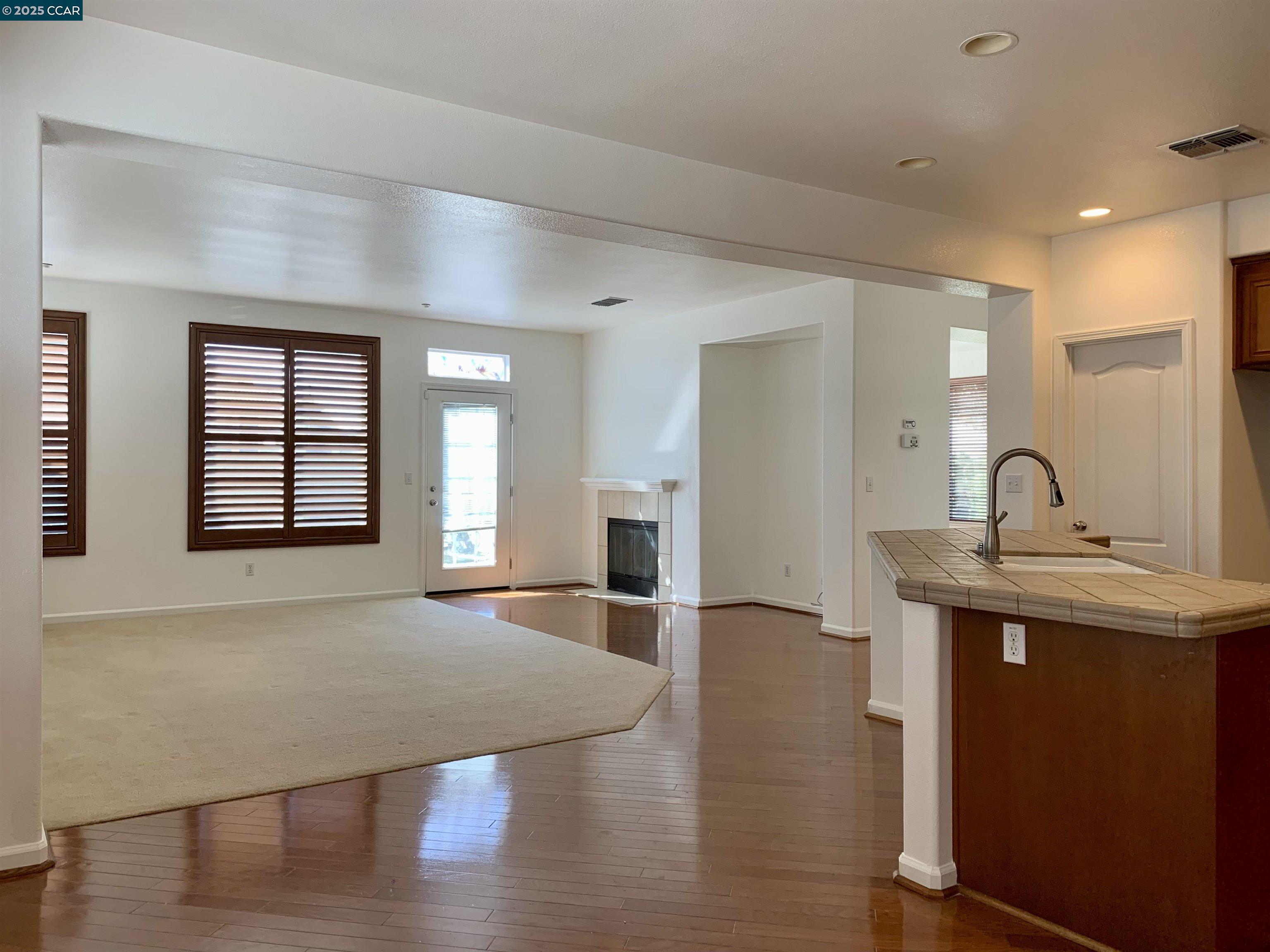 Detail Gallery Image 9 of 26 For 331 Ring Neck St, American Canyon,  CA 94503 - 4 Beds | 2/1 Baths