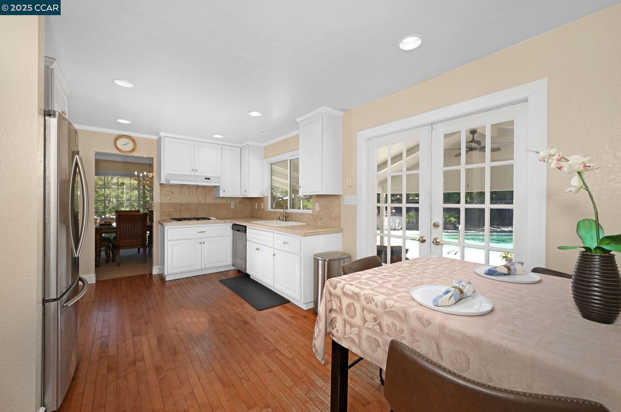 Detail Gallery Image 11 of 39 For 35 Alta Sierra Pl, Alamo,  CA 94507 - 4 Beds | 2/1 Baths