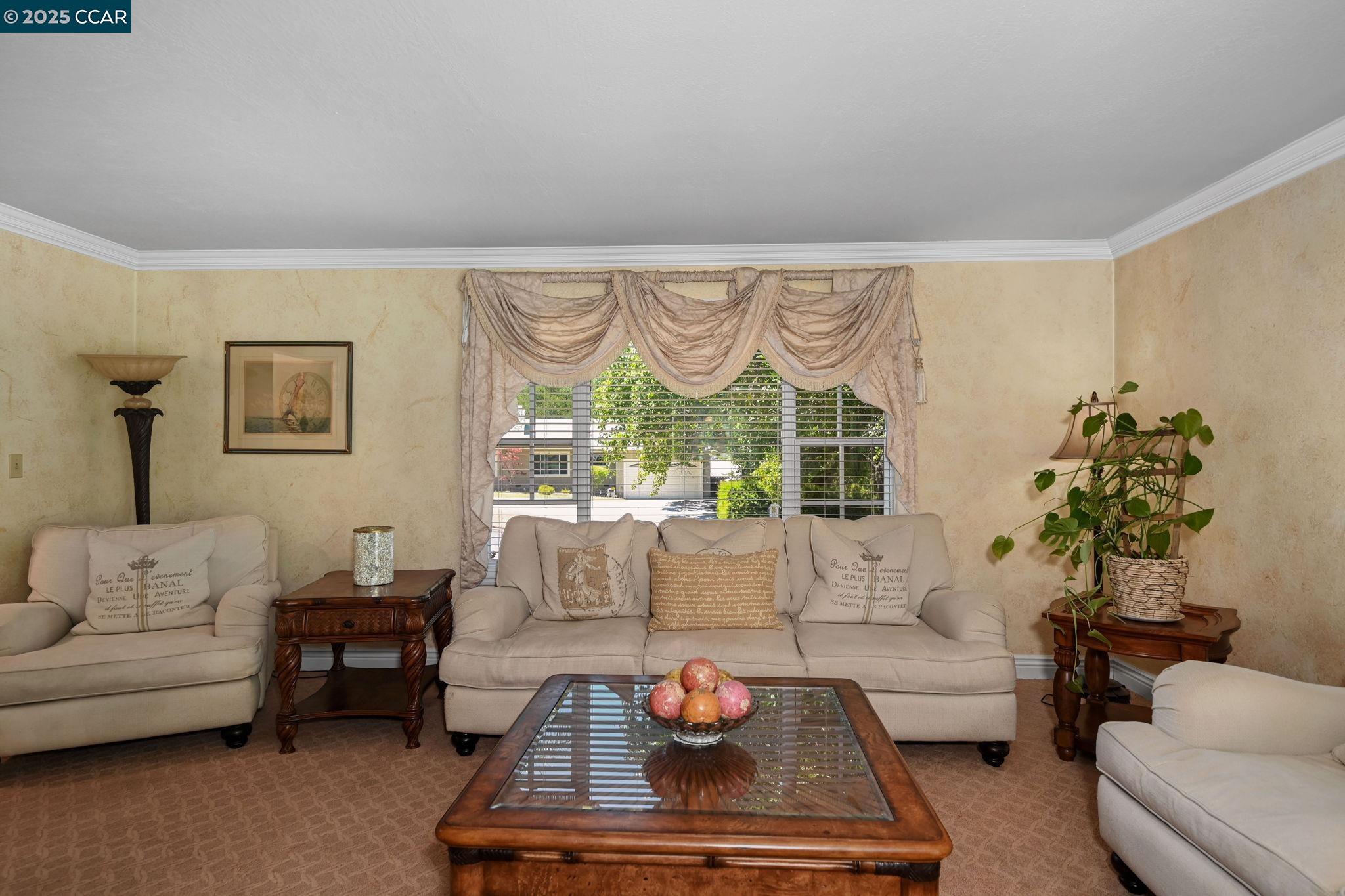 Detail Gallery Image 6 of 39 For 35 Alta Sierra Pl, Alamo,  CA 94507 - 4 Beds | 2/1 Baths
