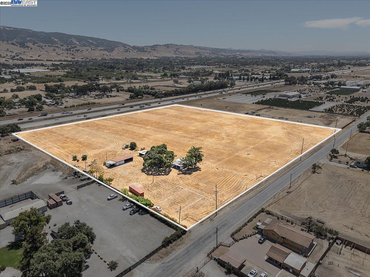 Detail Gallery Image 1 of 55 For 13690 Murphy Ave #E, San Martin,  CA 95046 - – Beds | – Baths