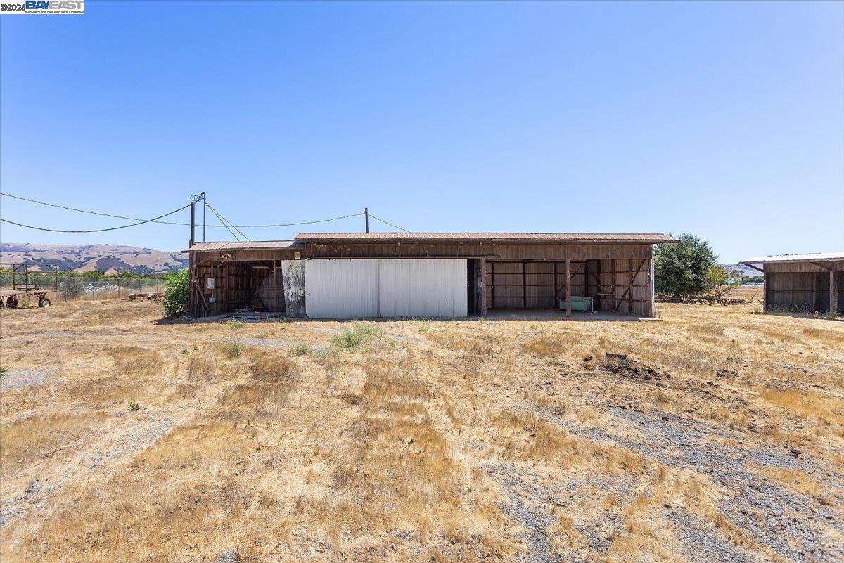 Detail Gallery Image 11 of 55 For 13690 Murphy Ave #E, San Martin,  CA 95046 - – Beds | – Baths