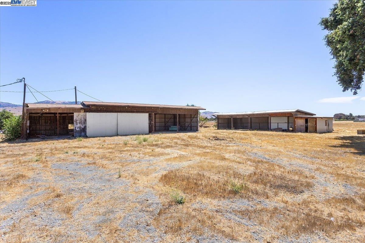 Detail Gallery Image 13 of 55 For 13690 Murphy Ave #E, San Martin,  CA 95046 - – Beds | – Baths