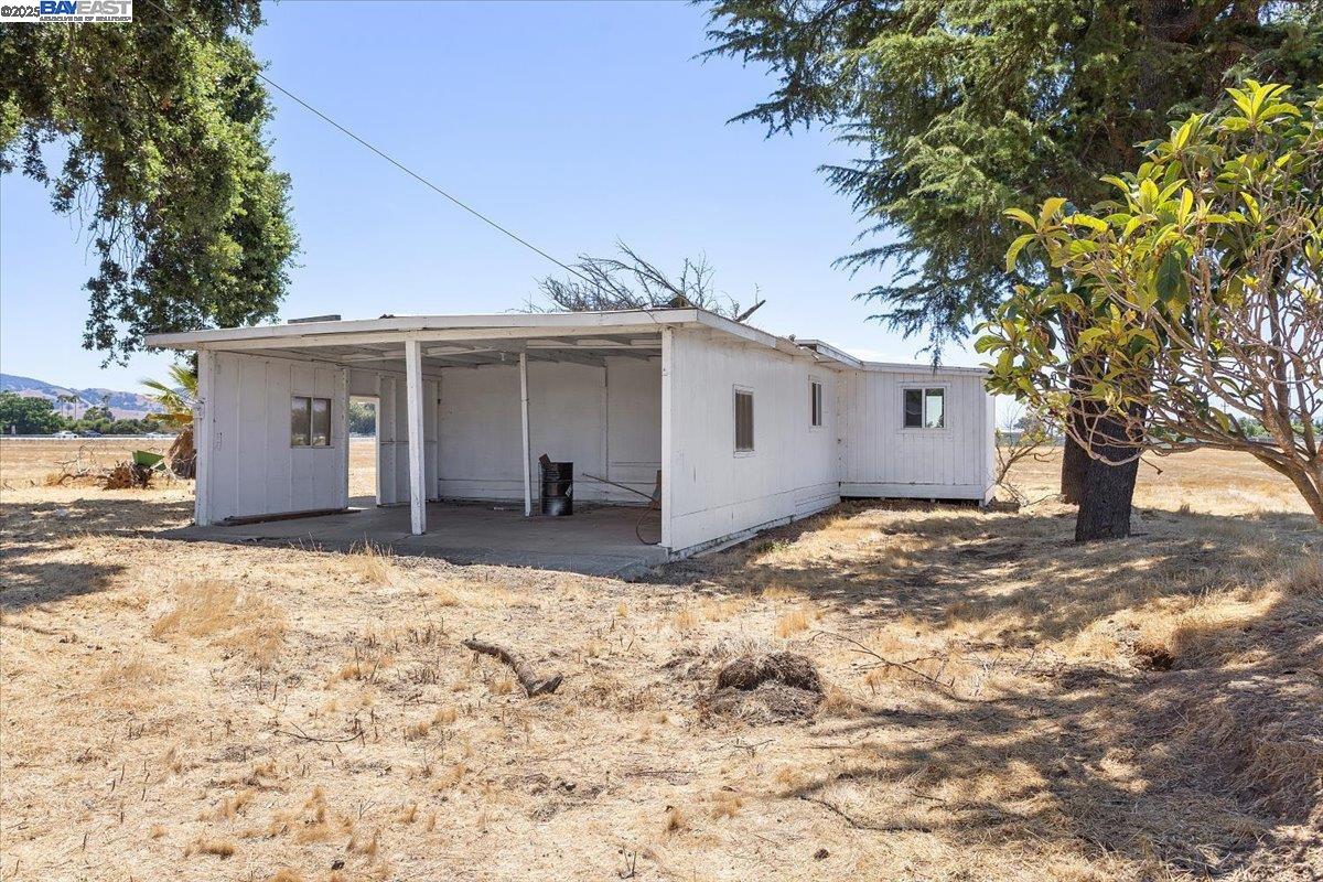 Detail Gallery Image 18 of 55 For 13690 Murphy Ave #E, San Martin,  CA 95046 - – Beds | – Baths