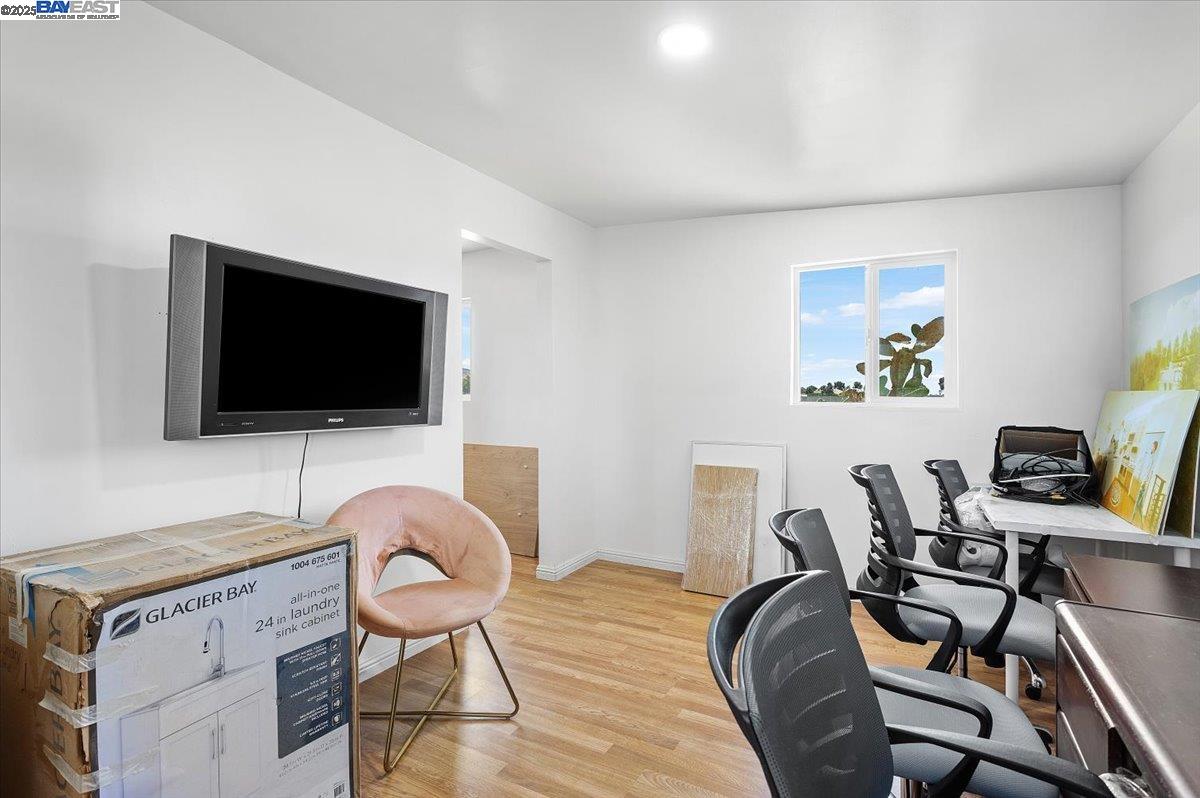 Detail Gallery Image 30 of 55 For 13690 Murphy Ave #E, San Martin,  CA 95046 - – Beds | – Baths