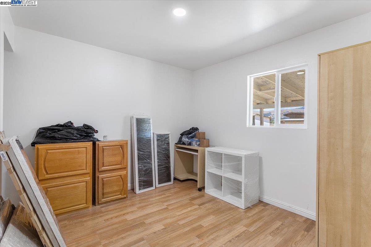 Detail Gallery Image 32 of 55 For 13690 Murphy Ave #E, San Martin,  CA 95046 - – Beds | – Baths