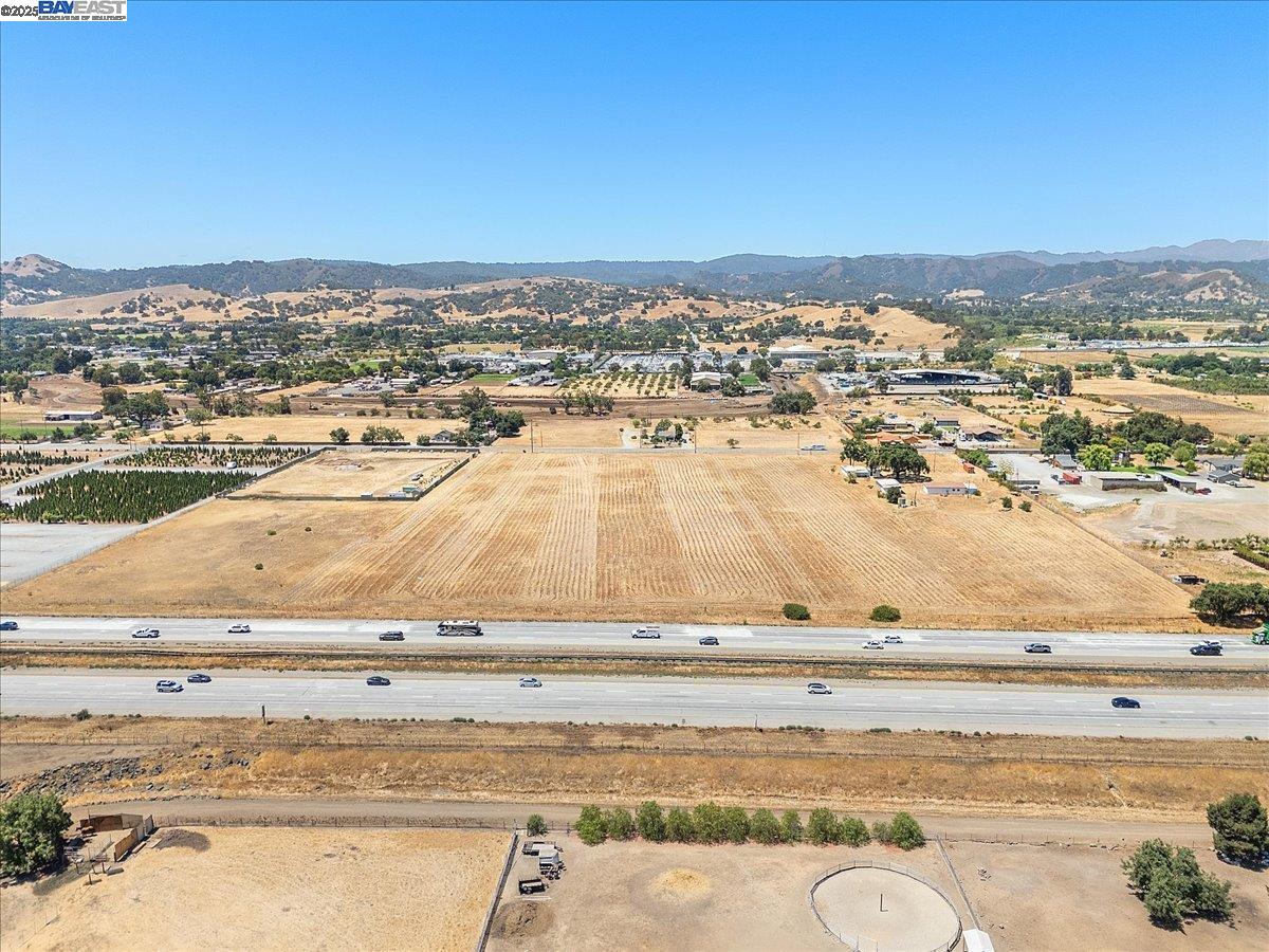 Detail Gallery Image 38 of 55 For 13690 Murphy Ave #E, San Martin,  CA 95046 - – Beds | – Baths