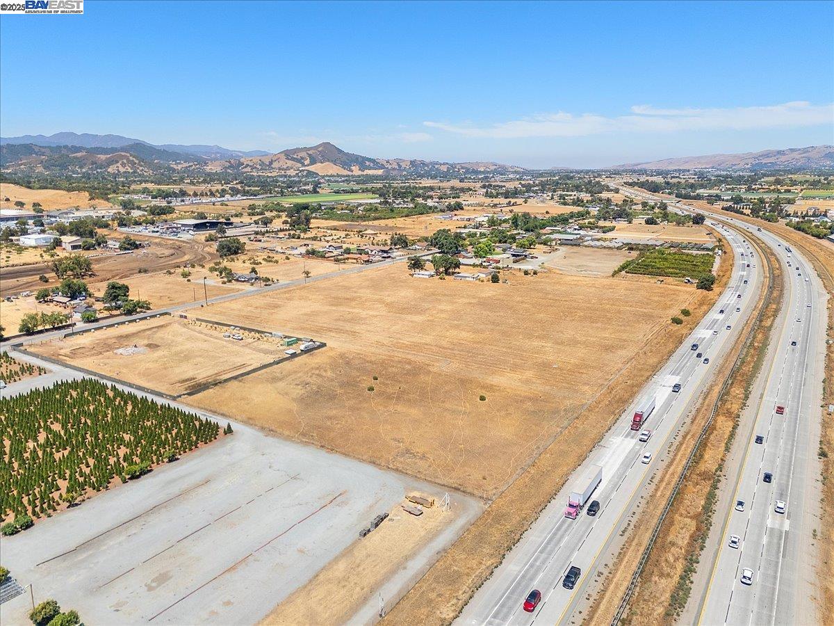 Detail Gallery Image 42 of 55 For 13690 Murphy Ave #E, San Martin,  CA 95046 - – Beds | – Baths