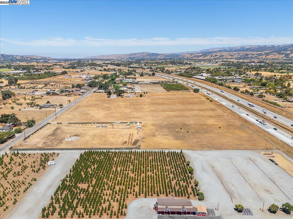 Detail Gallery Image 48 of 55 For 13690 Murphy Ave #E, San Martin,  CA 95046 - – Beds | – Baths