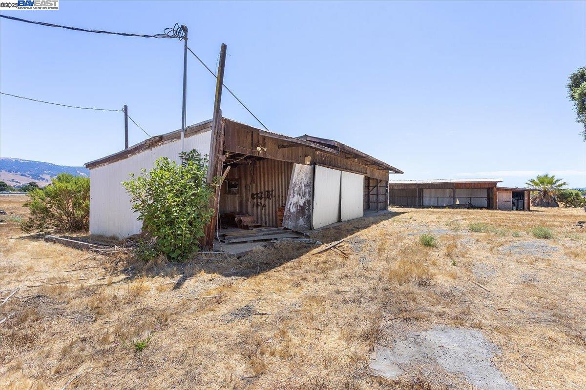 Detail Gallery Image 7 of 55 For 13690 Murphy Ave #E, San Martin,  CA 95046 - – Beds | – Baths