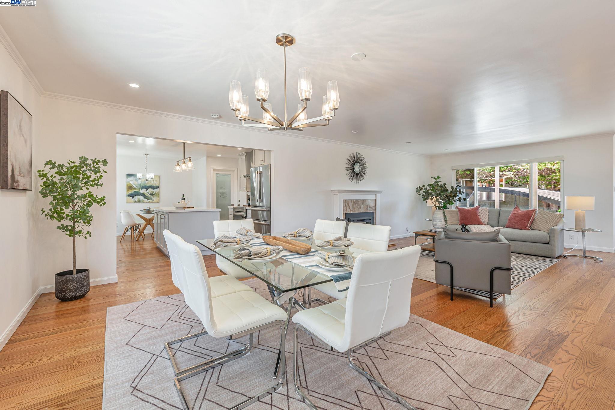Detail Gallery Image 20 of 47 For 328 Midvale Ave, San Mateo,  CA 94403 - 5 Beds | 4 Baths