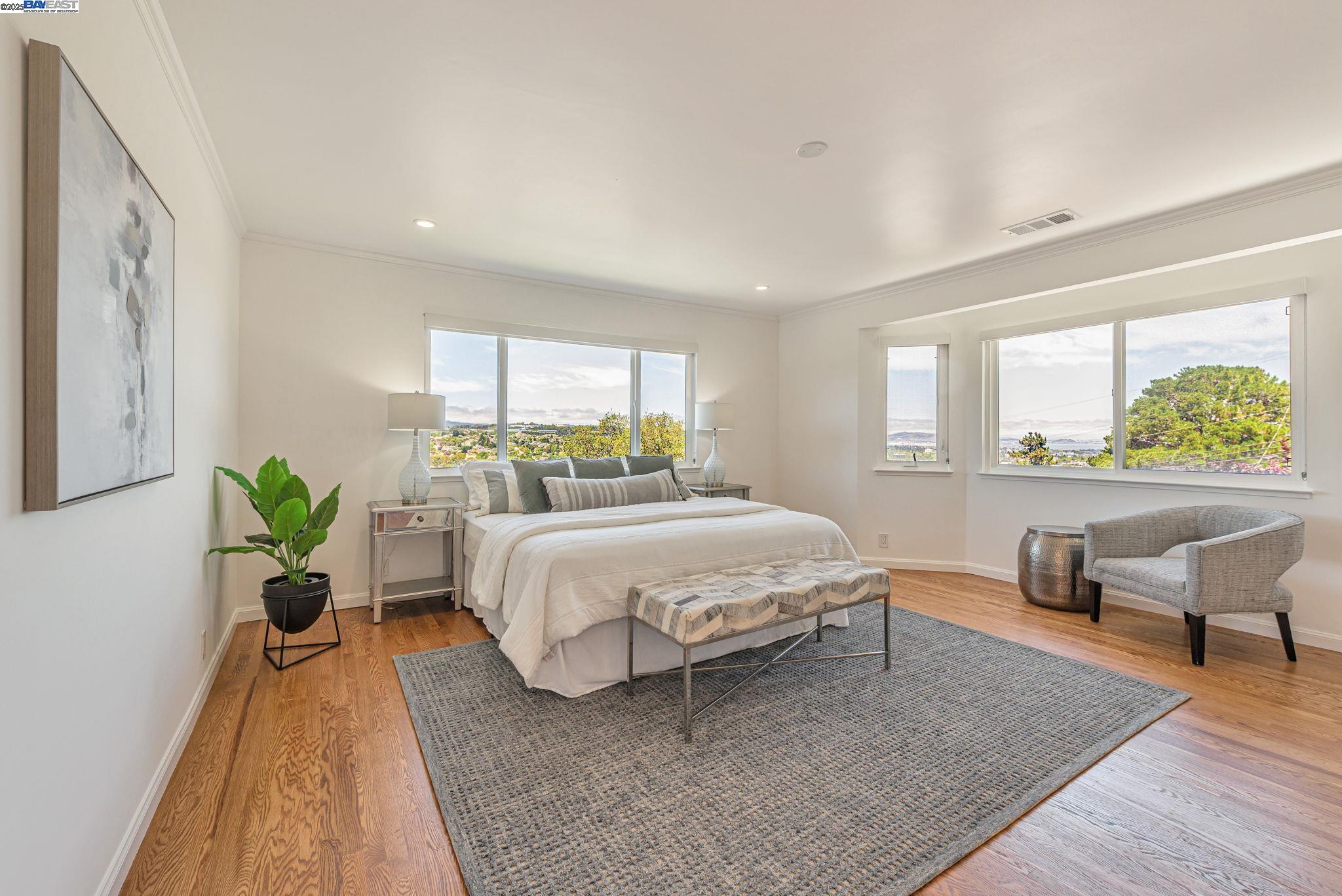 Detail Gallery Image 33 of 47 For 328 Midvale Ave, San Mateo,  CA 94403 - 5 Beds | 4 Baths