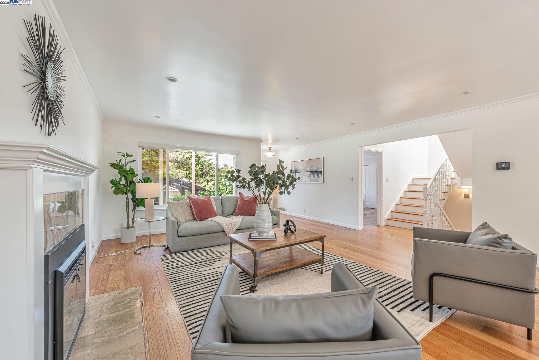 Detail Gallery Image 8 of 47 For 328 Midvale Ave, San Mateo,  CA 94403 - 5 Beds | 4 Baths