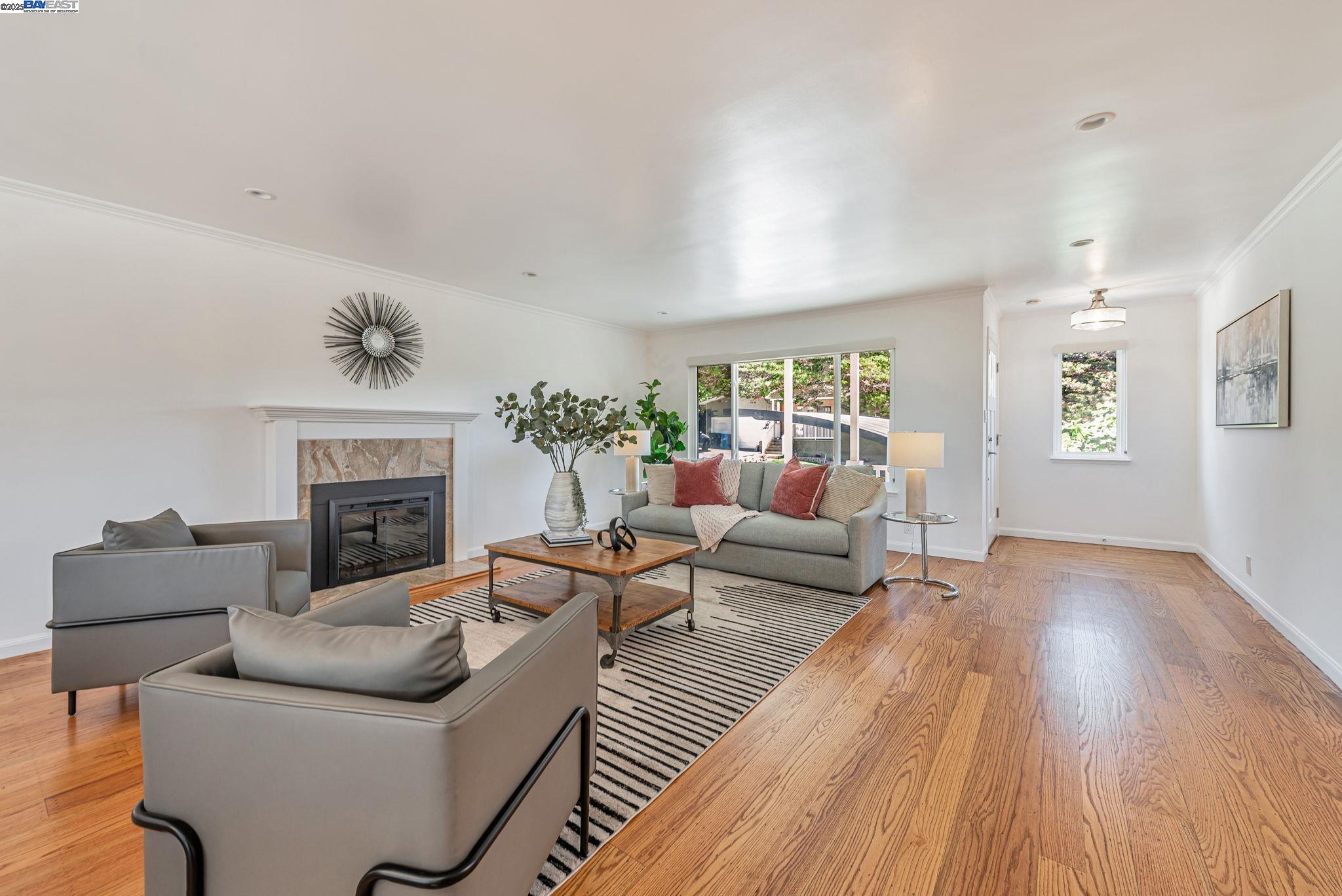 Detail Gallery Image 9 of 47 For 328 Midvale Ave, San Mateo,  CA 94403 - 5 Beds | 4 Baths